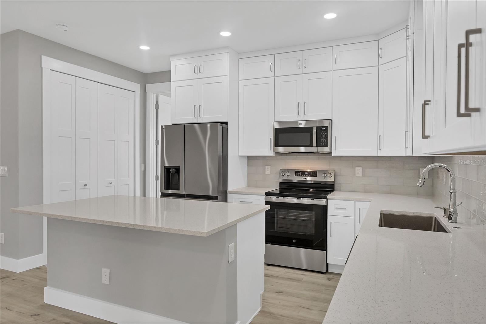 PORT CHARLOTTE SUB 37 - Residential Lease