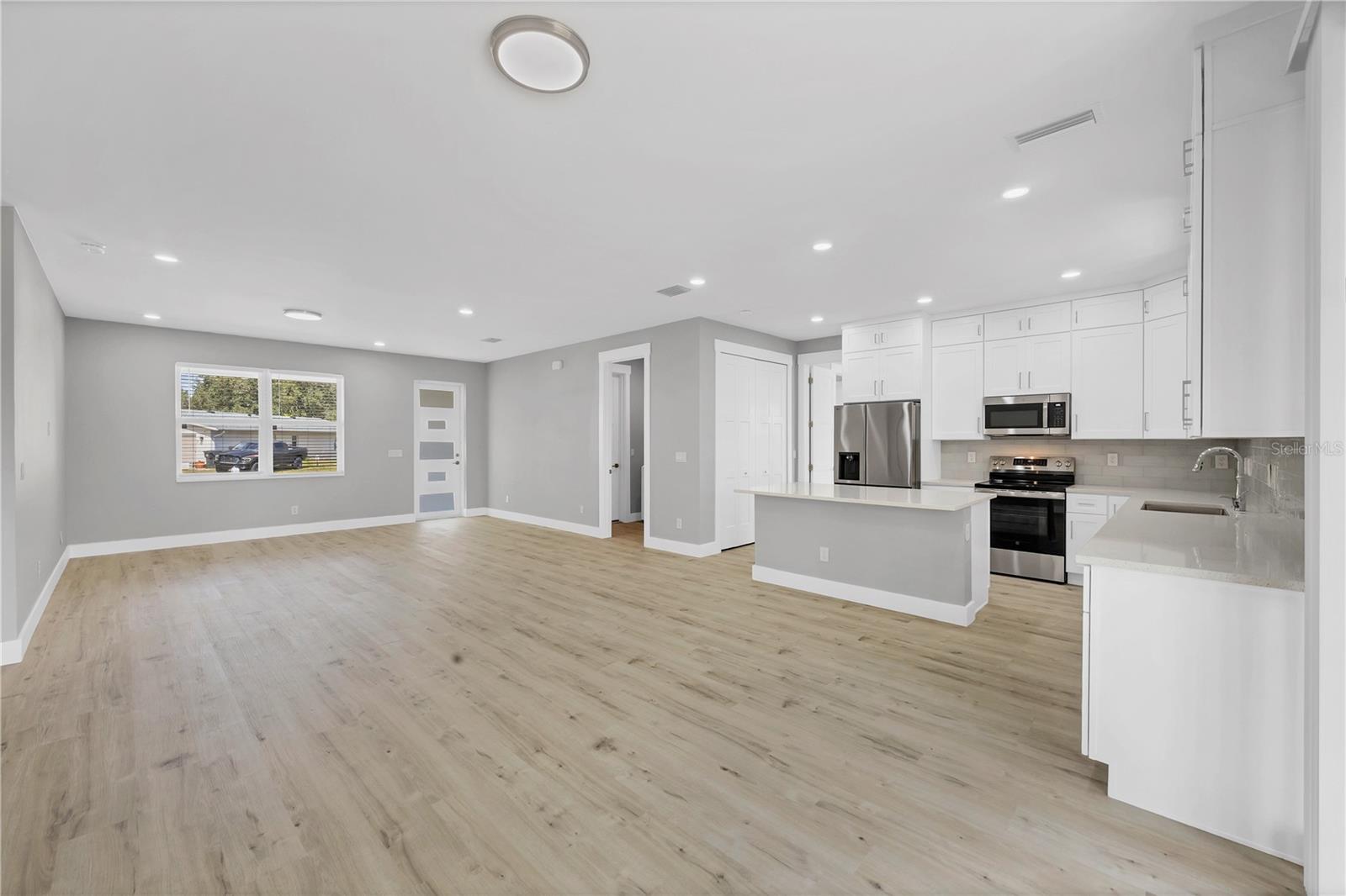 PORT CHARLOTTE SUB 37 - Residential Lease