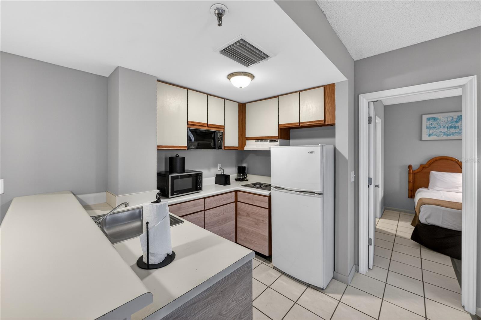 ENCLAVE AT ORLANDO CONDO PH 3 - Residential