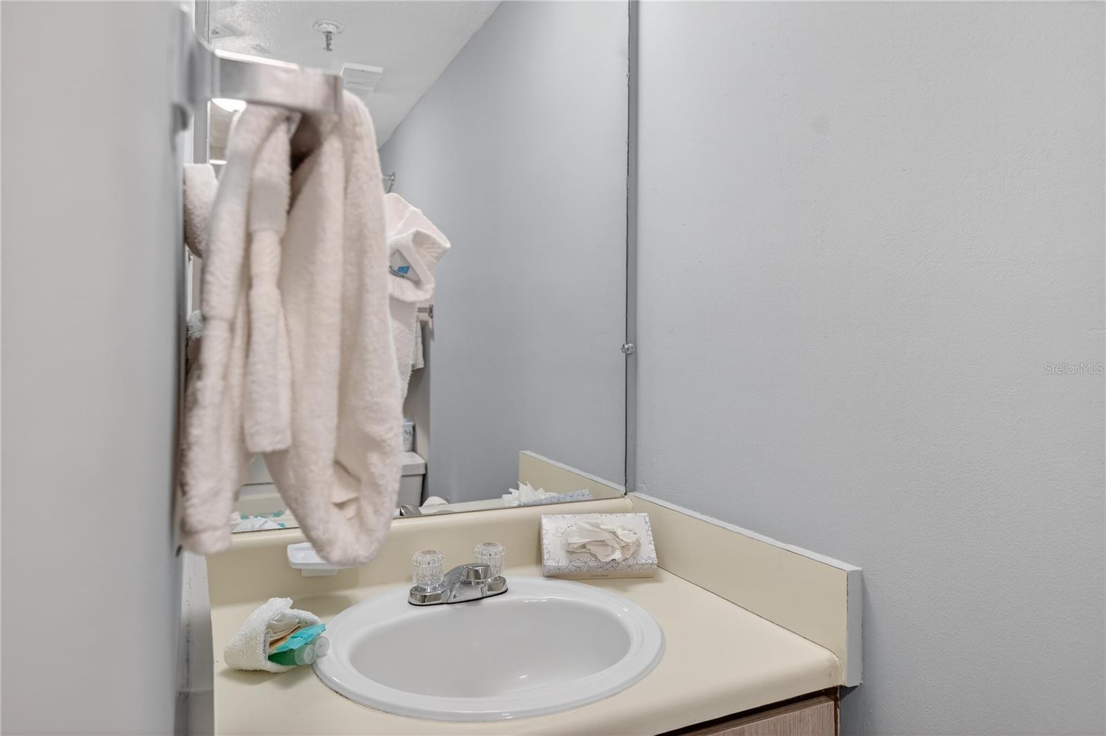 ENCLAVE AT ORLANDO CONDO PH 3 - Residential