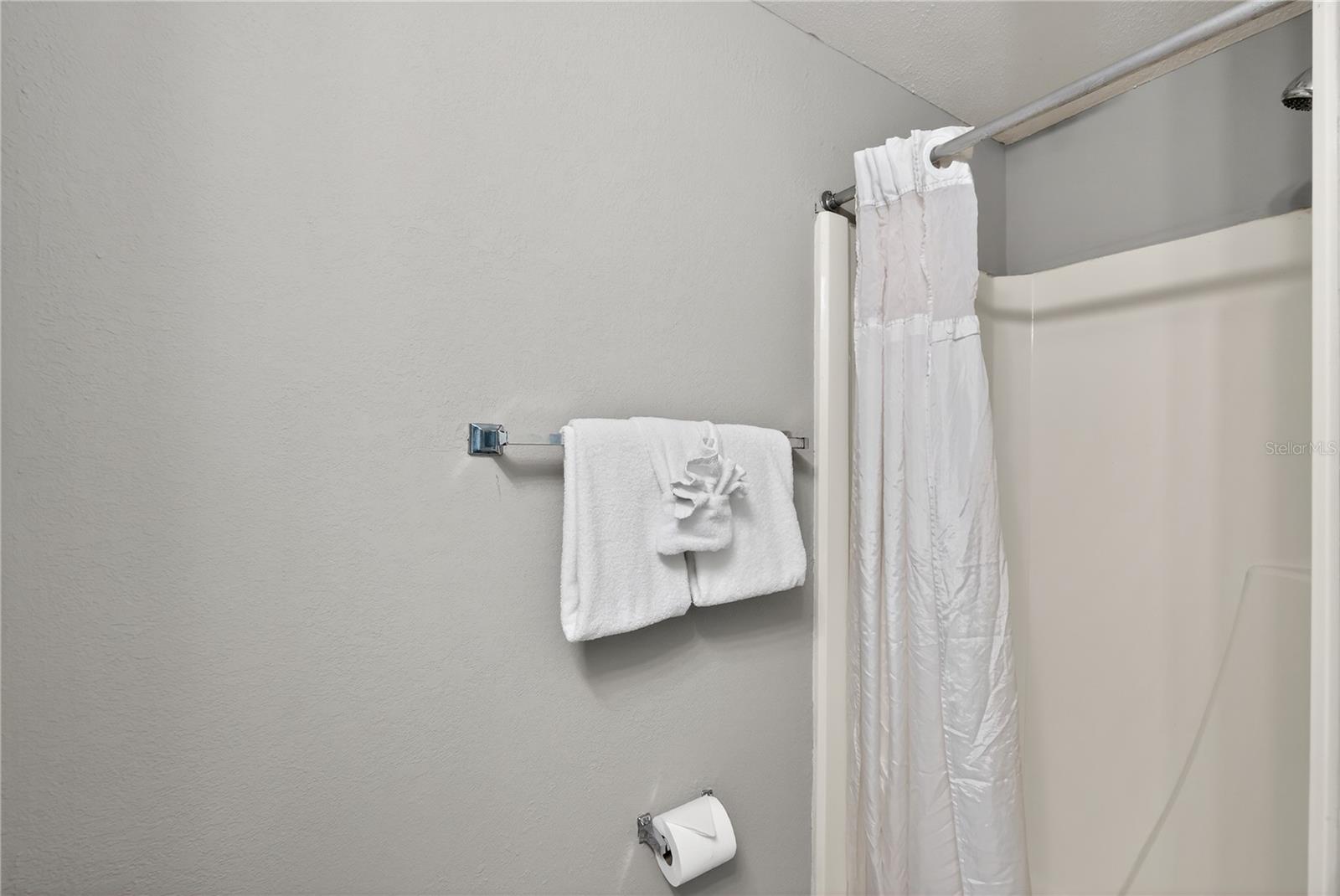 ENCLAVE AT ORLANDO CONDO PH 3 - Residential