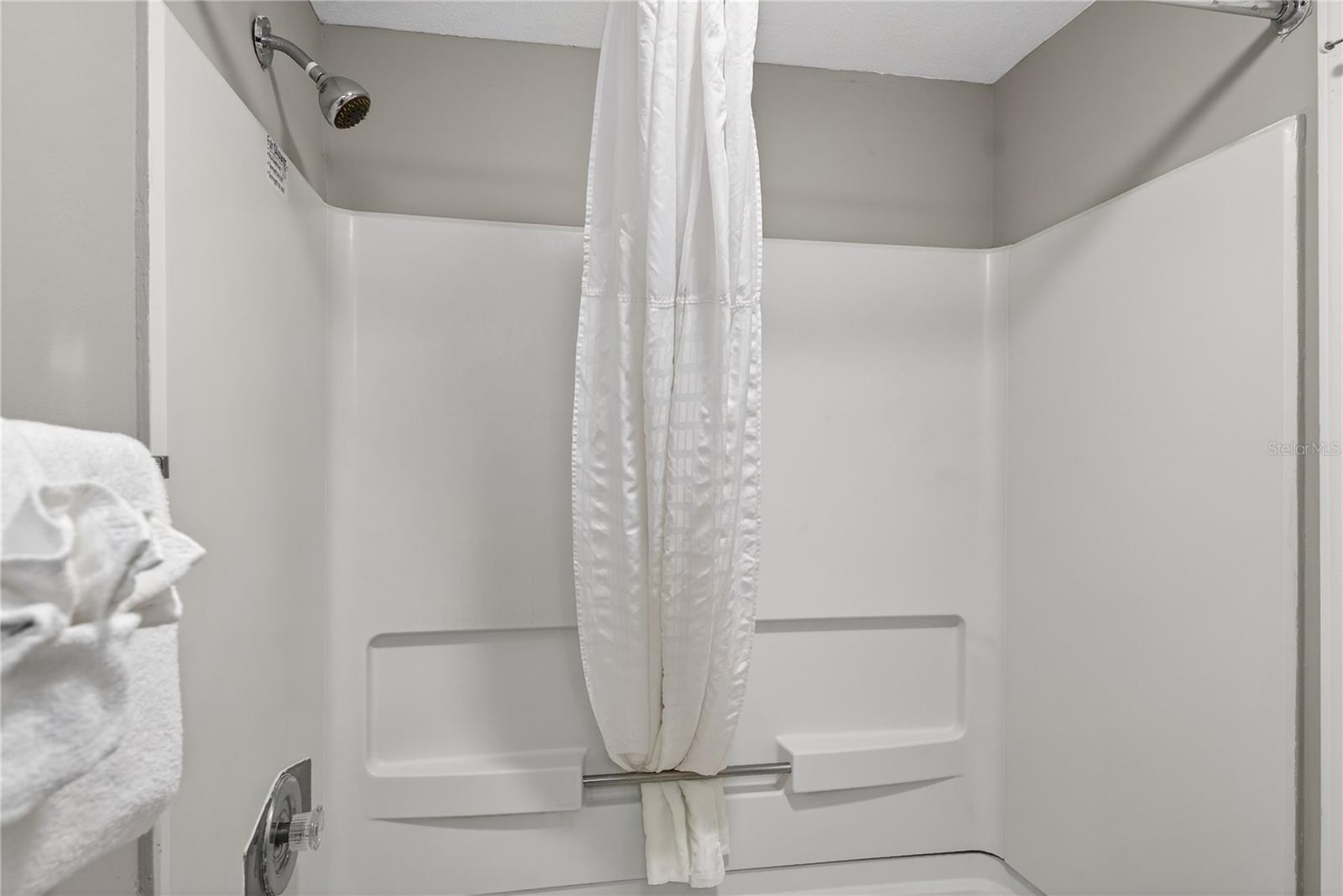 ENCLAVE AT ORLANDO CONDO PH 3 - Residential