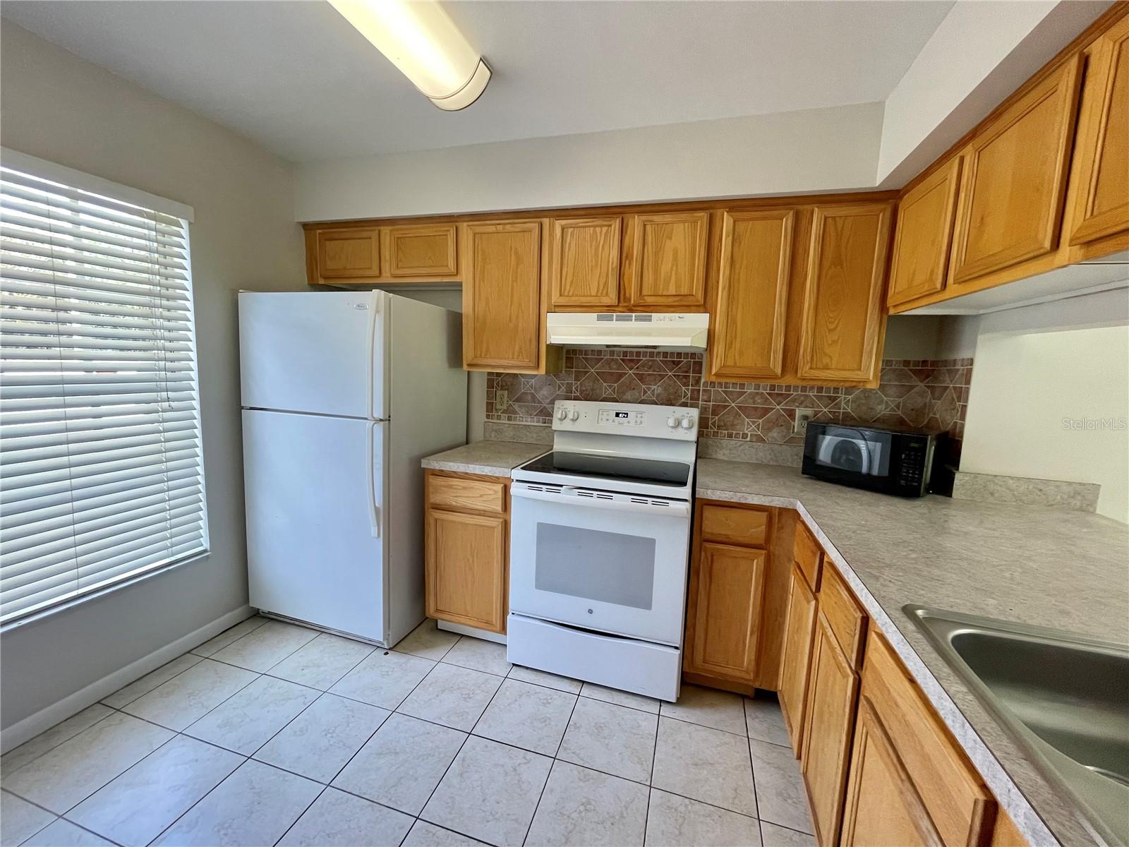 SUNRIDGE OF TAMPA BAY CONDO - Residential Lease