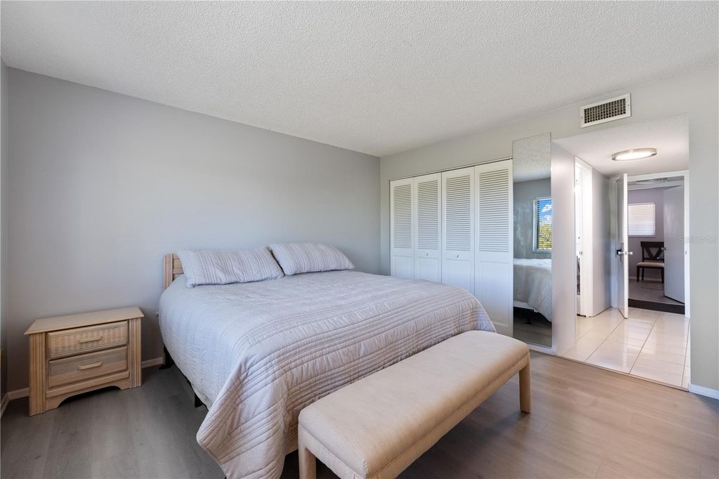 Photo of 1540 Glen Oaks Drive E #B326, Sarasota, FL 34232 (MLS # A4680819)