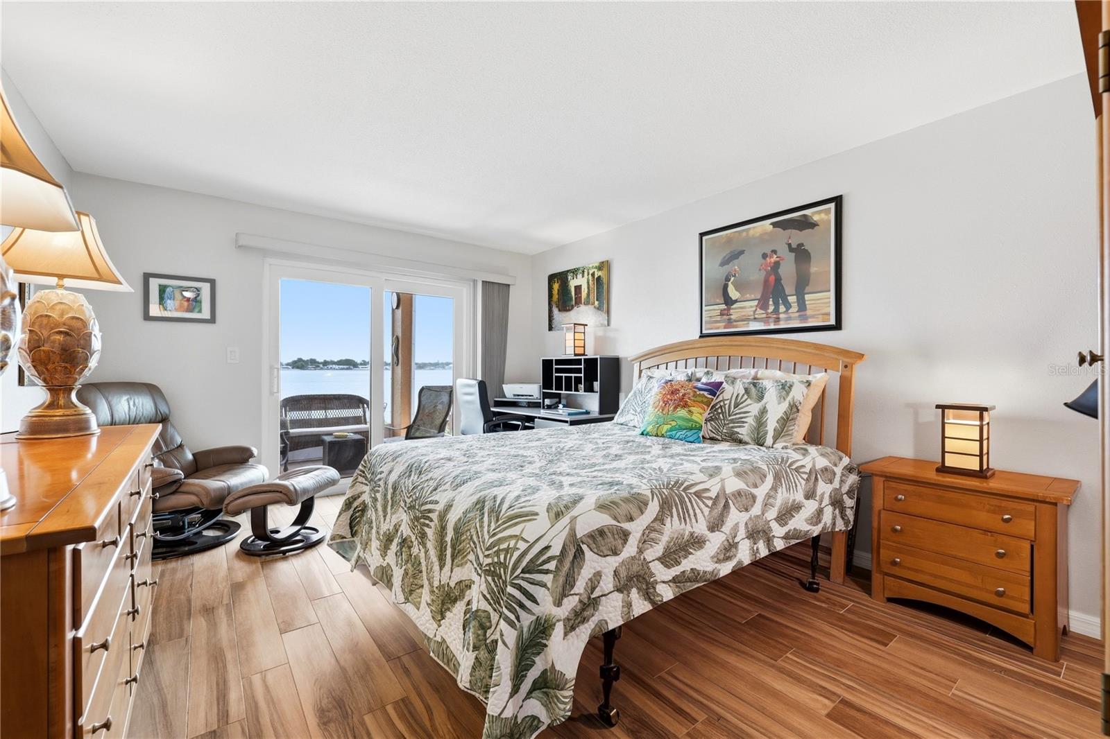 SOUTH BAY CONDO - Residential