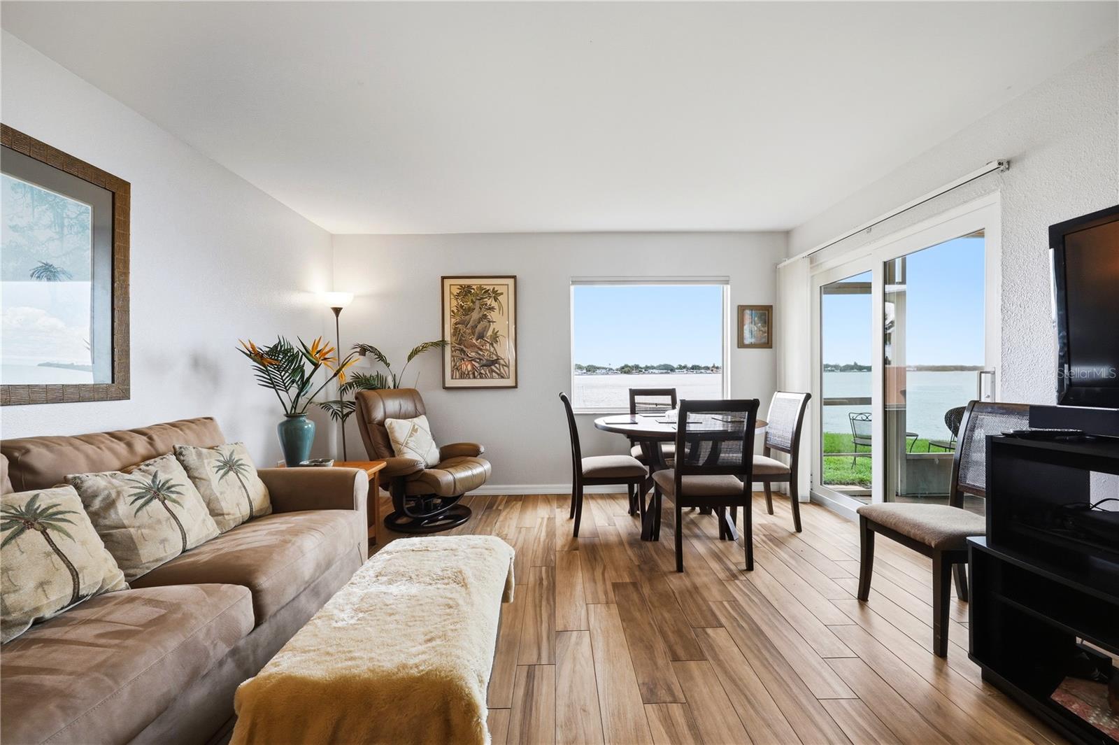 SOUTH BAY CONDO - Residential