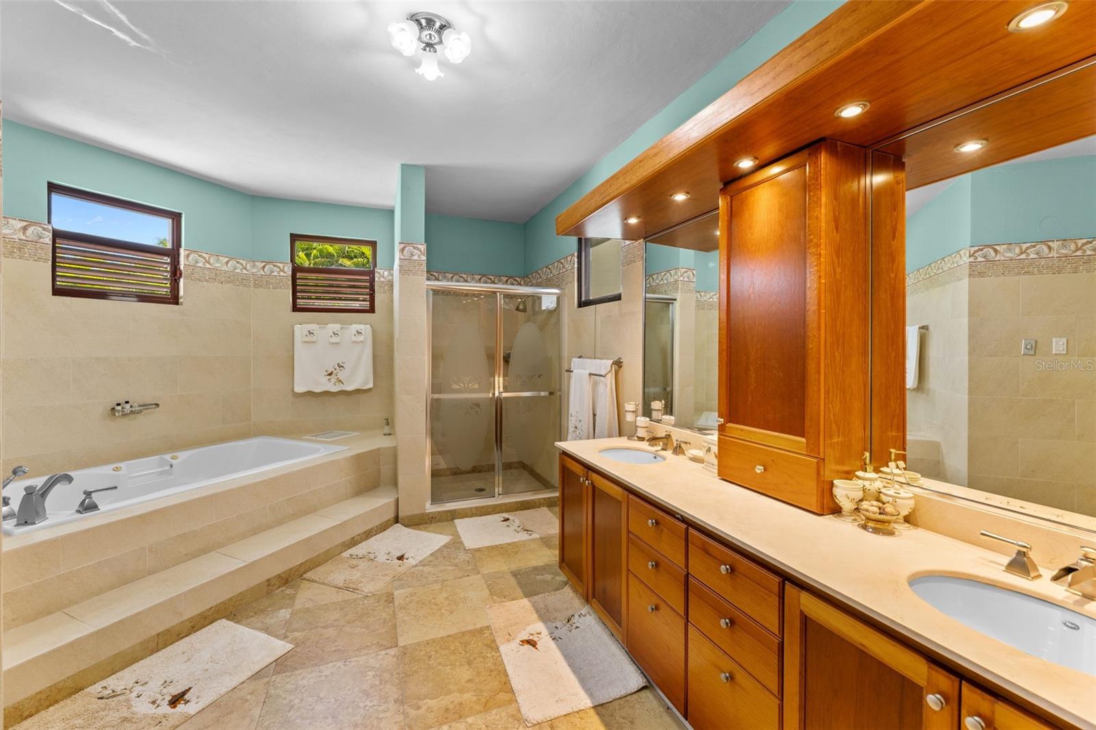 LAS VISTAS RIO MAR - Residential