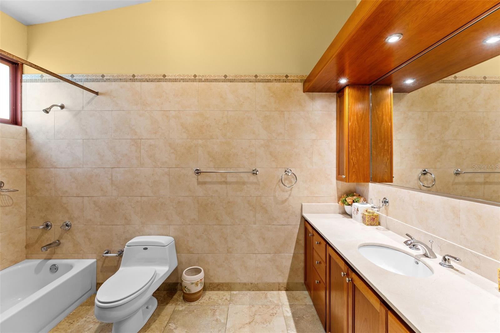 LAS VISTAS RIO MAR - Residential