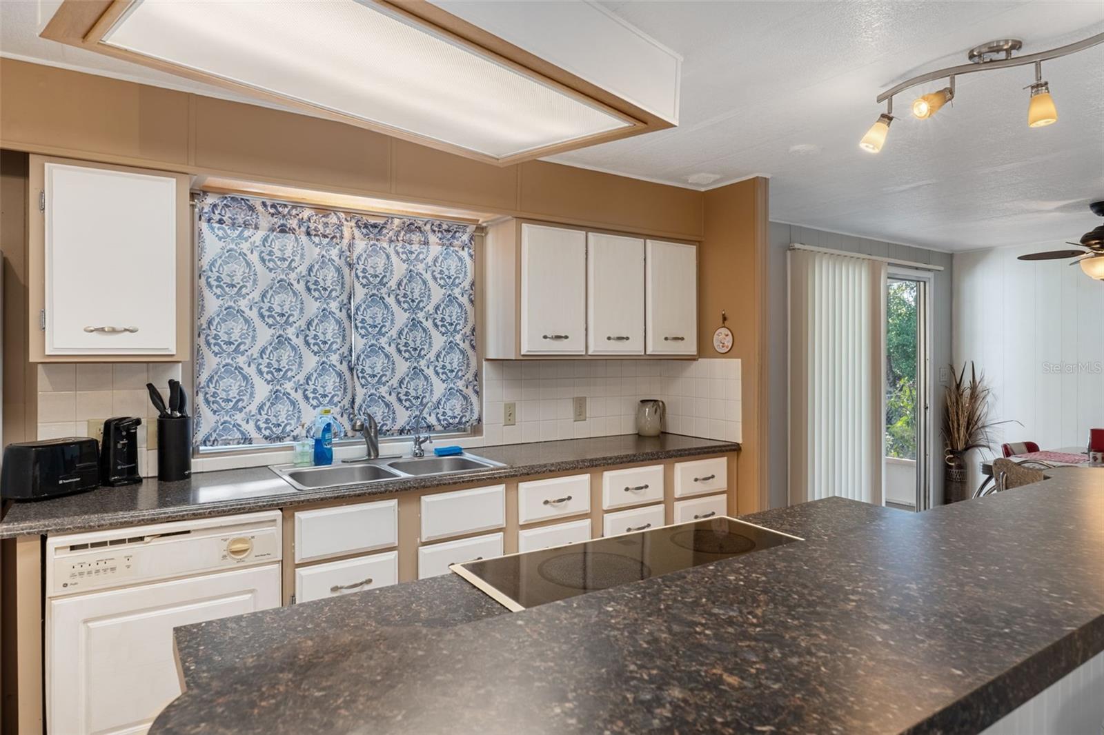 BROOKRIDGE COMM - Residential