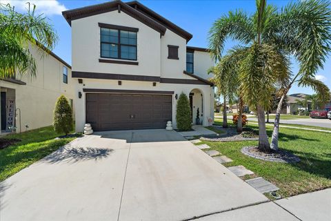 Photo of 14801 Boulder Pass Place, Wimauma, FL 33598 (MLS # A4665243)
