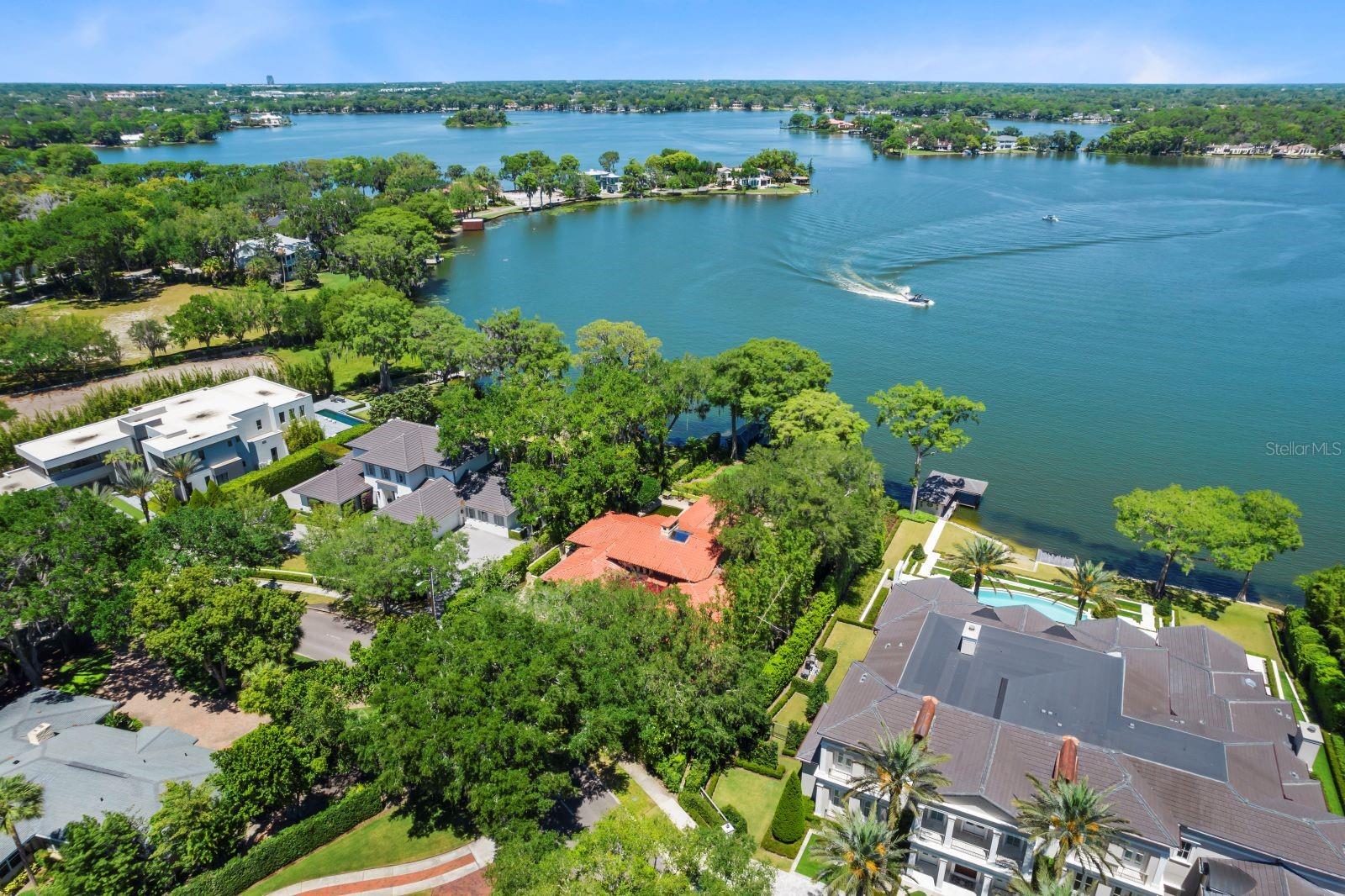 ROBERT DHU MACDONALD PARK - Residential