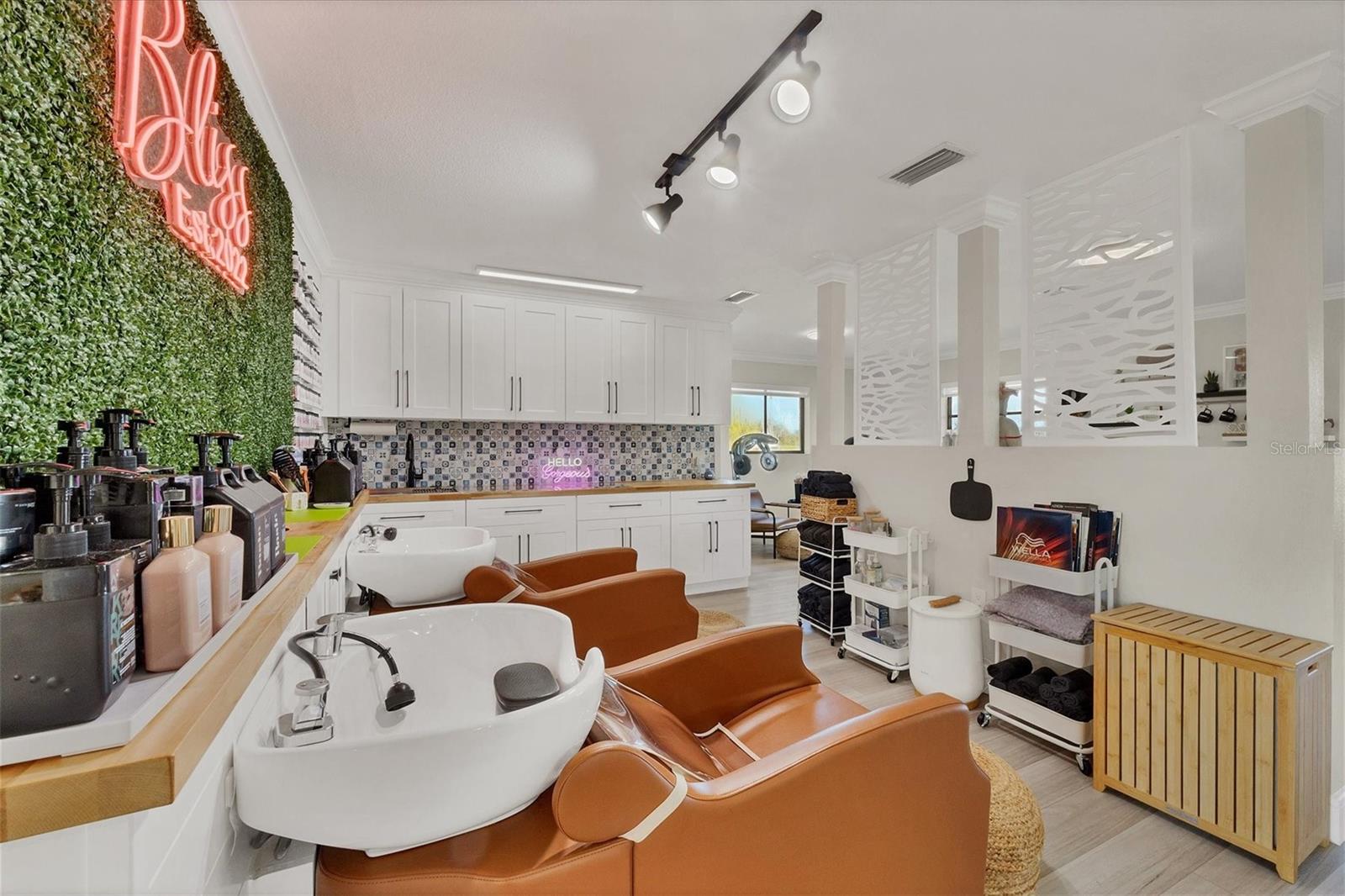 PORT CHARLOTTE SEC 064 - Commercial Sale