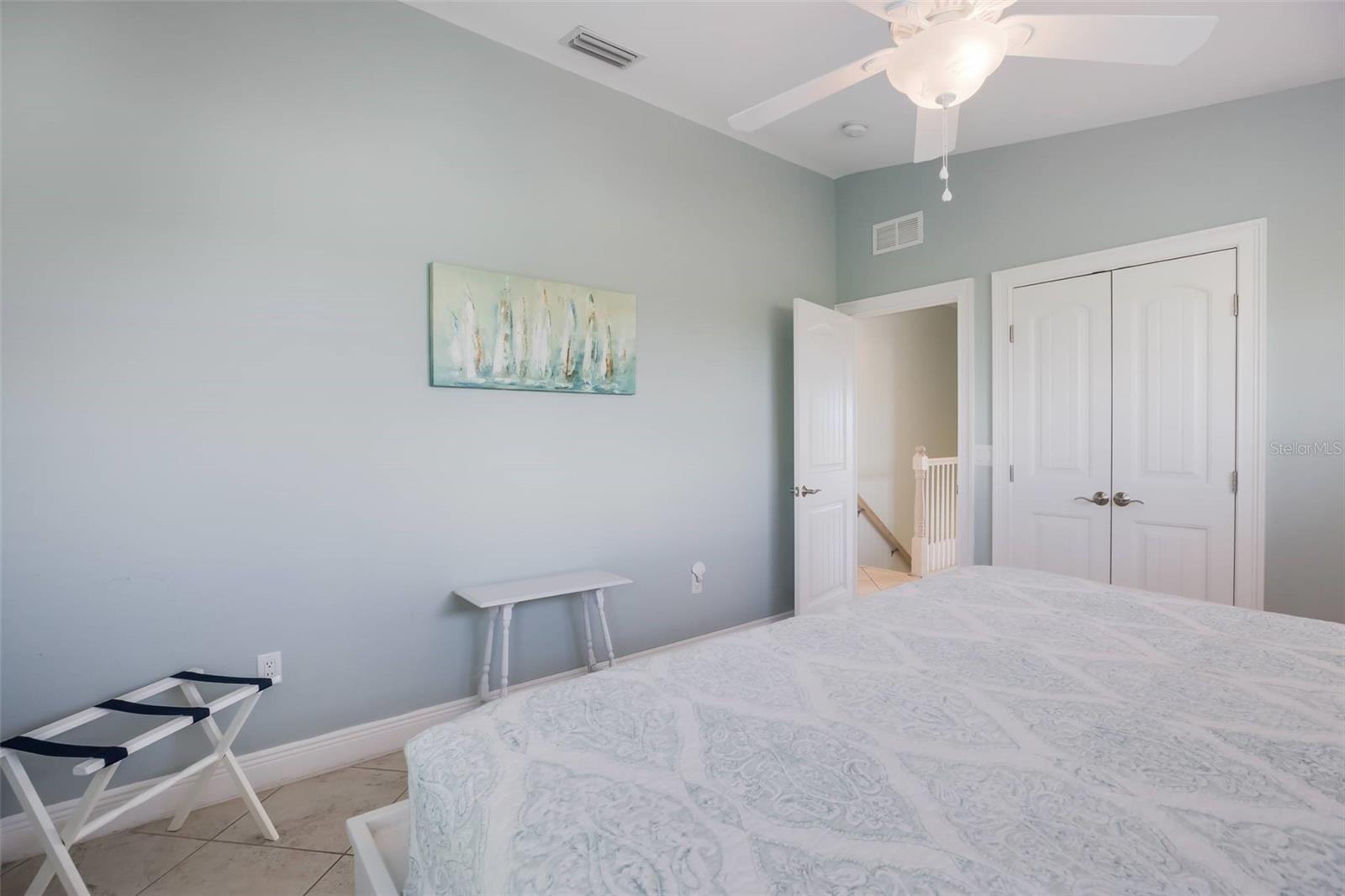 BAY PALMS - Residential