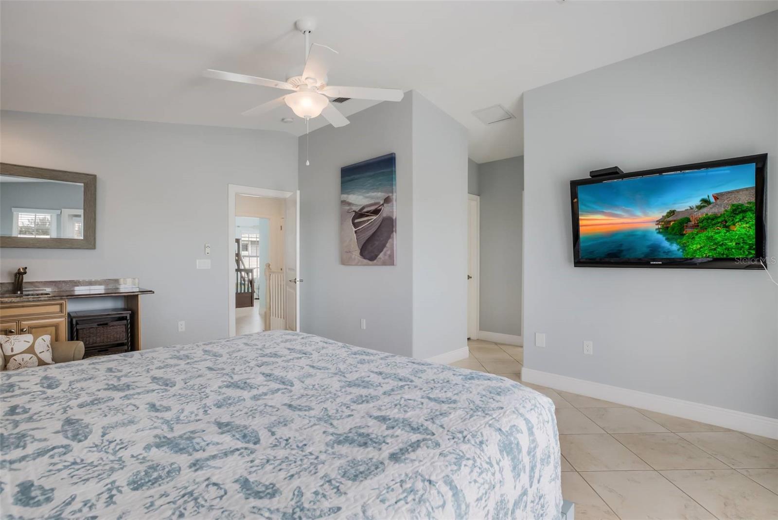 BAY PALMS - Residential