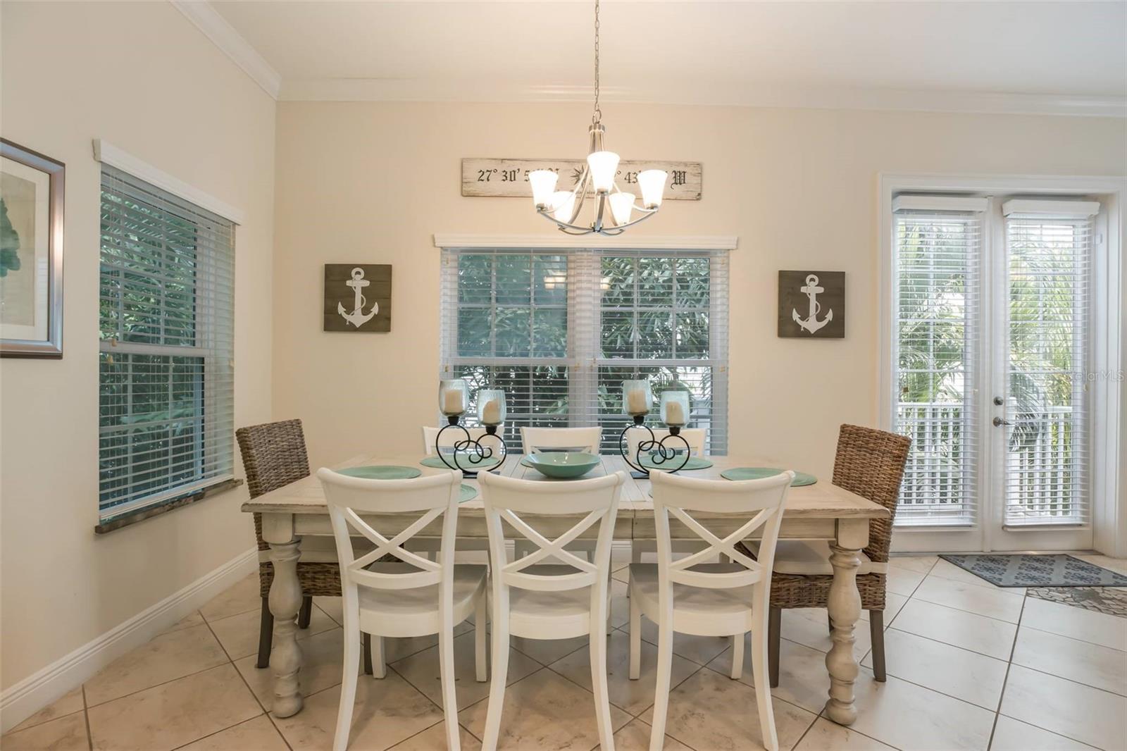 BAY PALMS - Residential