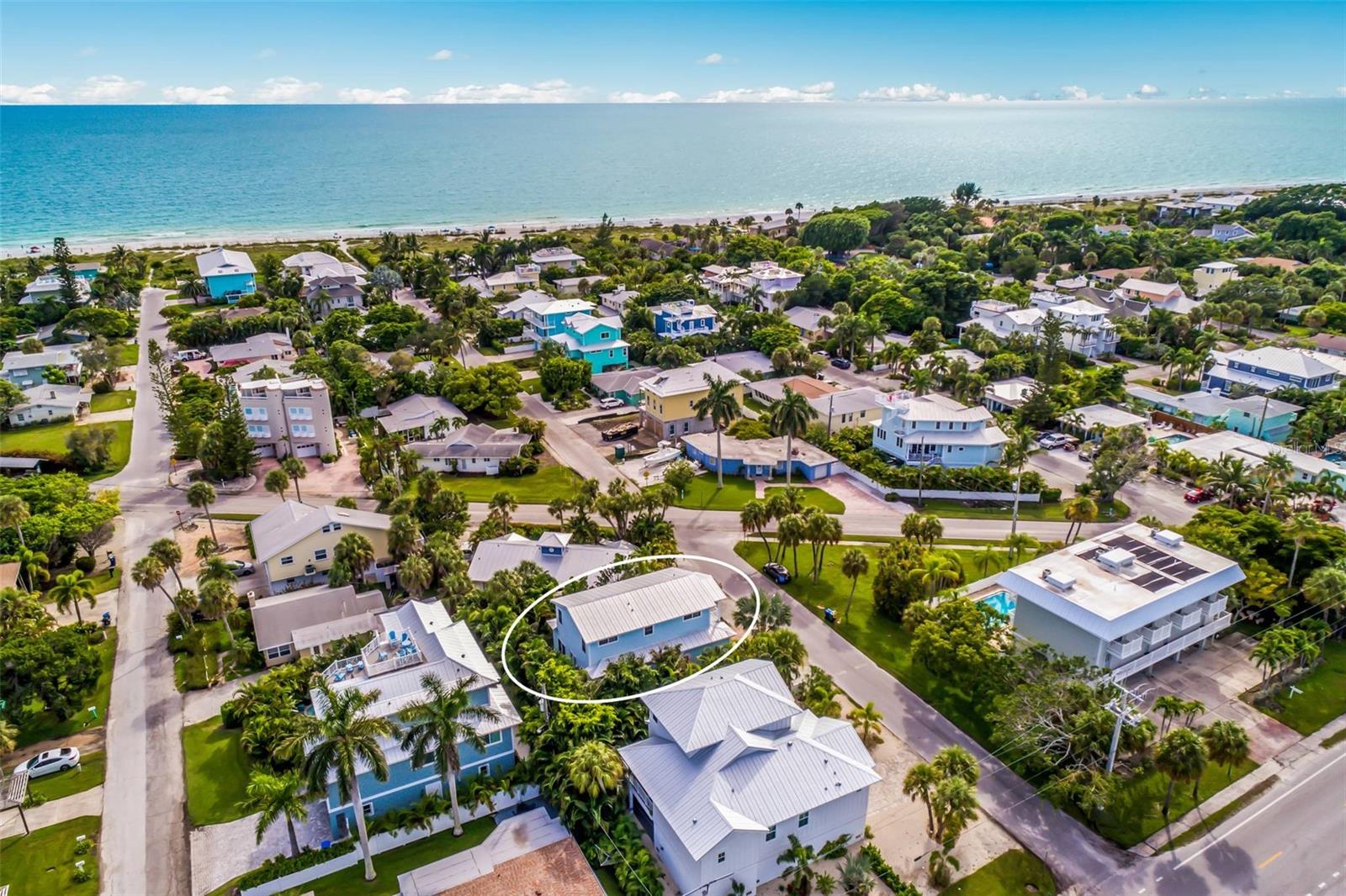 BAY PALMS - Residential