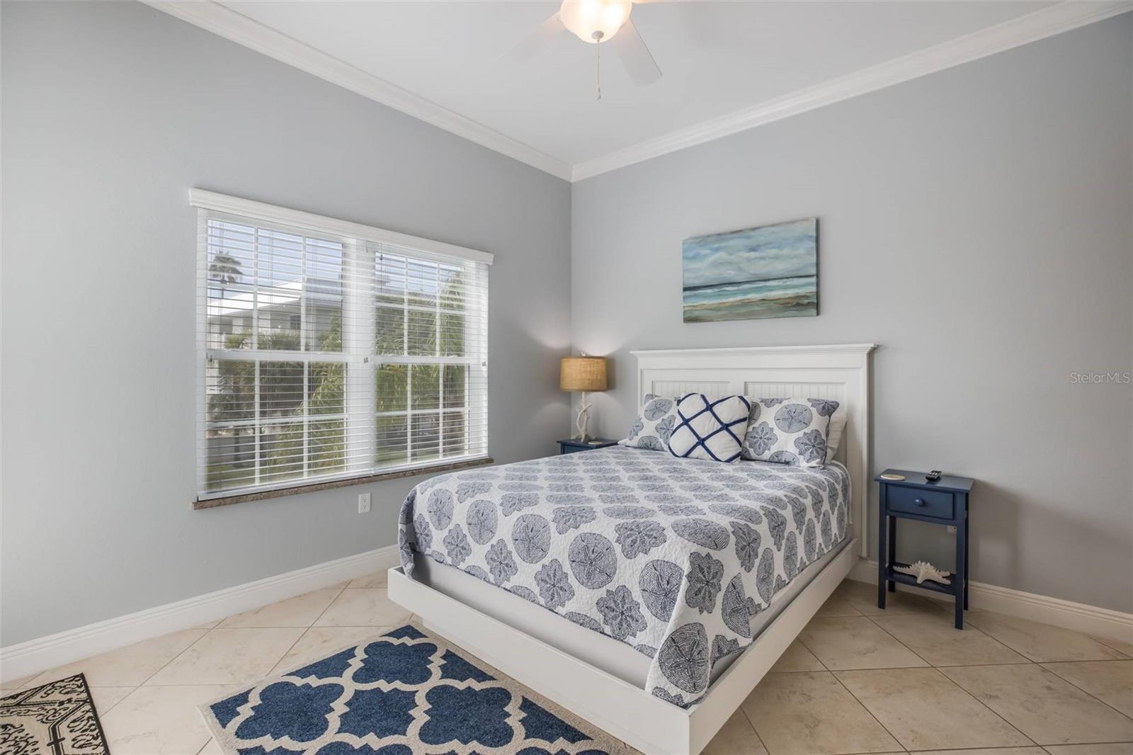 BAY PALMS - Residential