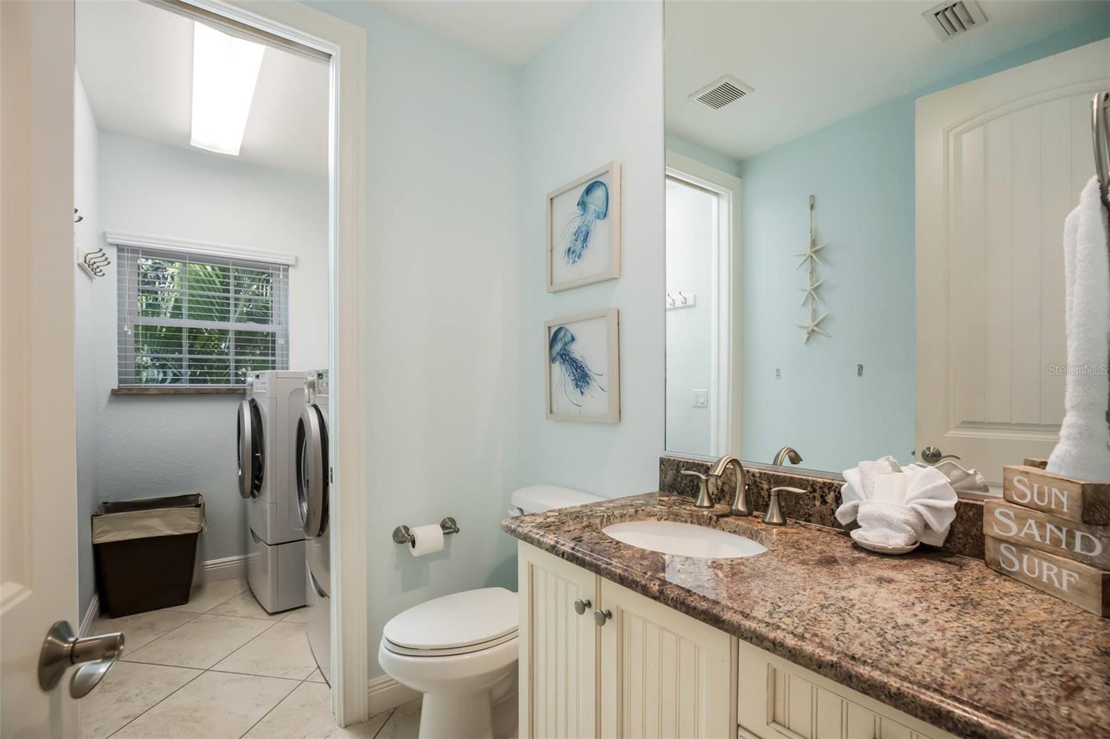 BAY PALMS - Residential