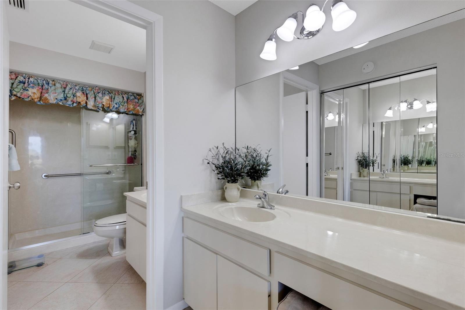 WEDGEWOOD LAKE - Residential