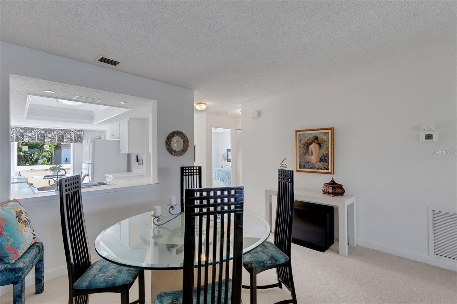 WEDGEWOOD LAKE - Residential