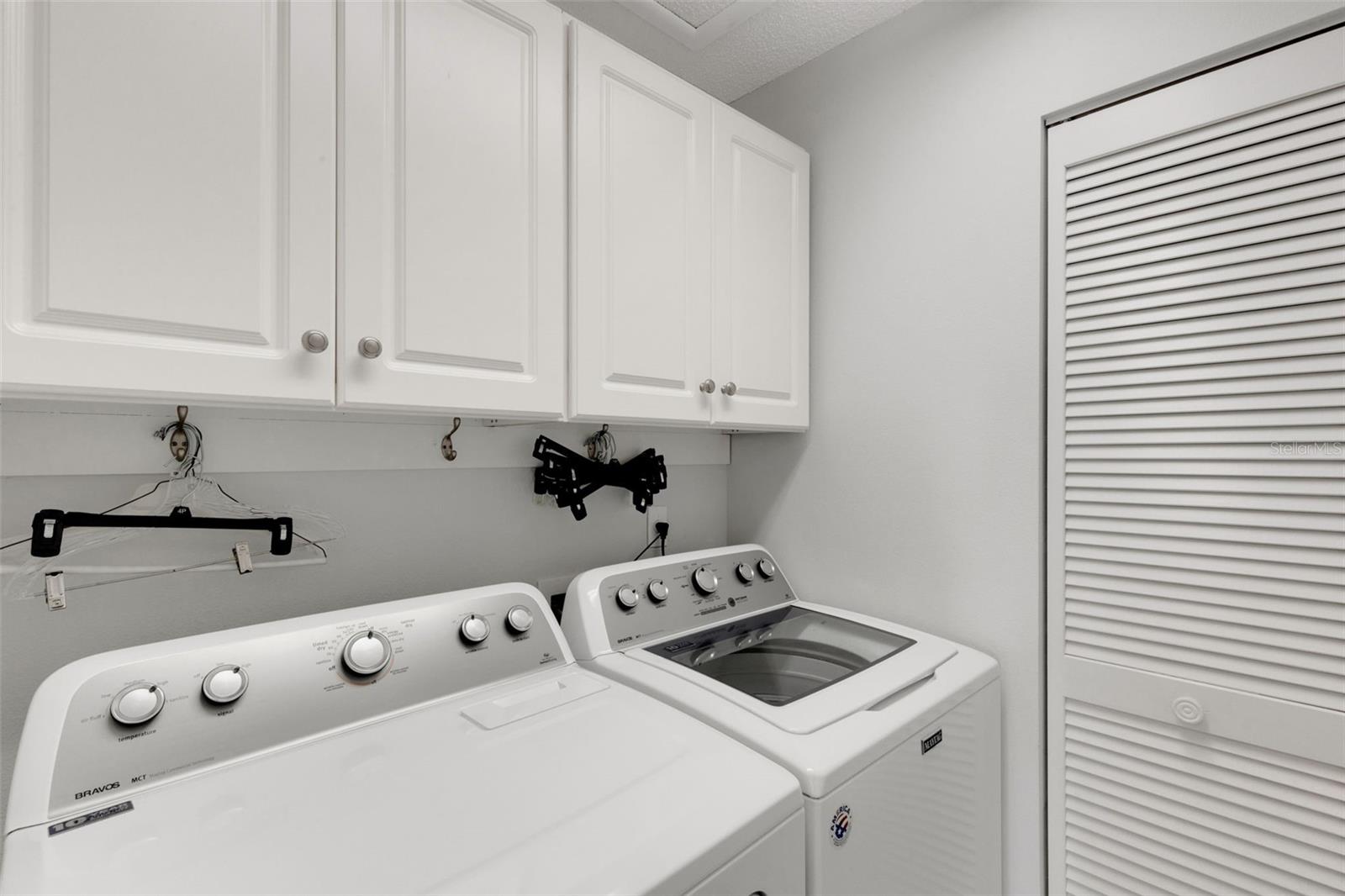 WEDGEWOOD LAKE - Residential