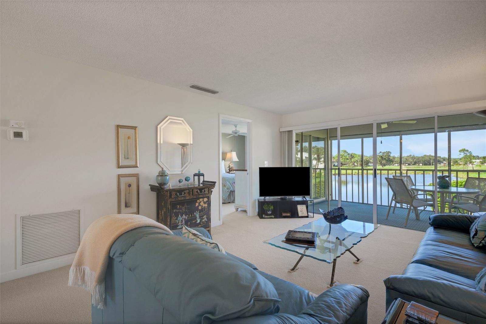 WEDGEWOOD LAKE - Residential