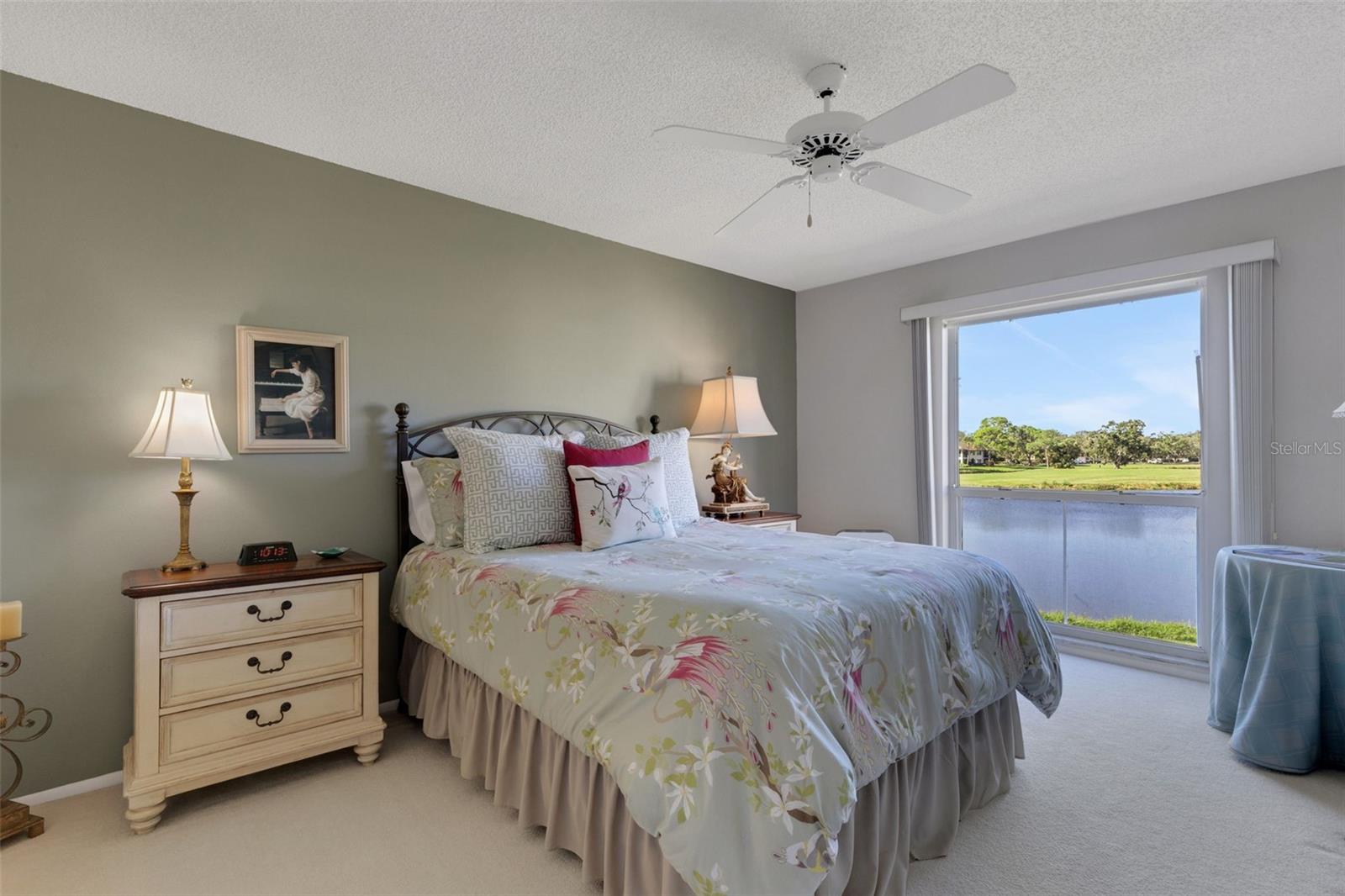 WEDGEWOOD LAKE - Residential