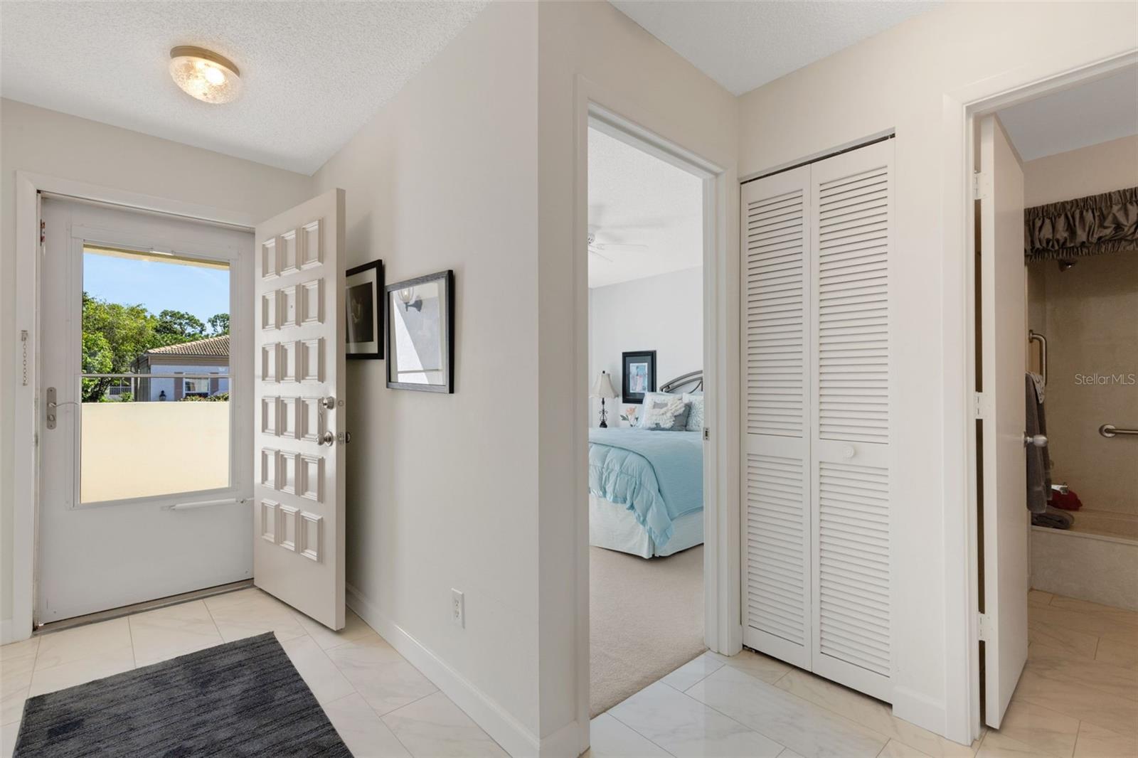 WEDGEWOOD LAKE - Residential