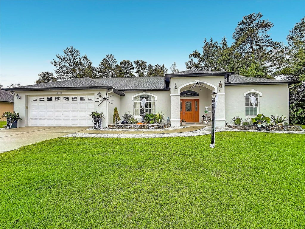 Photo of 10851 SW 53rd Circle, Ocala, FL 34476 (MLS # G5118463)