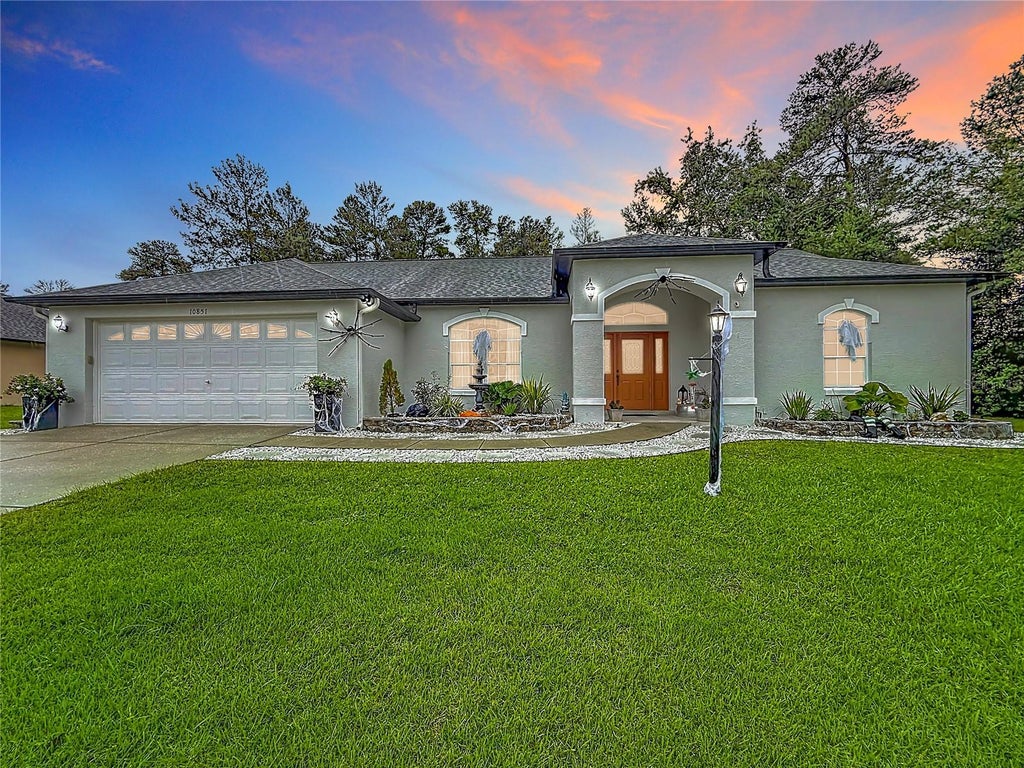 Photo of 10851 SW 53rd Circle, Ocala, FL 34476 (MLS # G5118463)