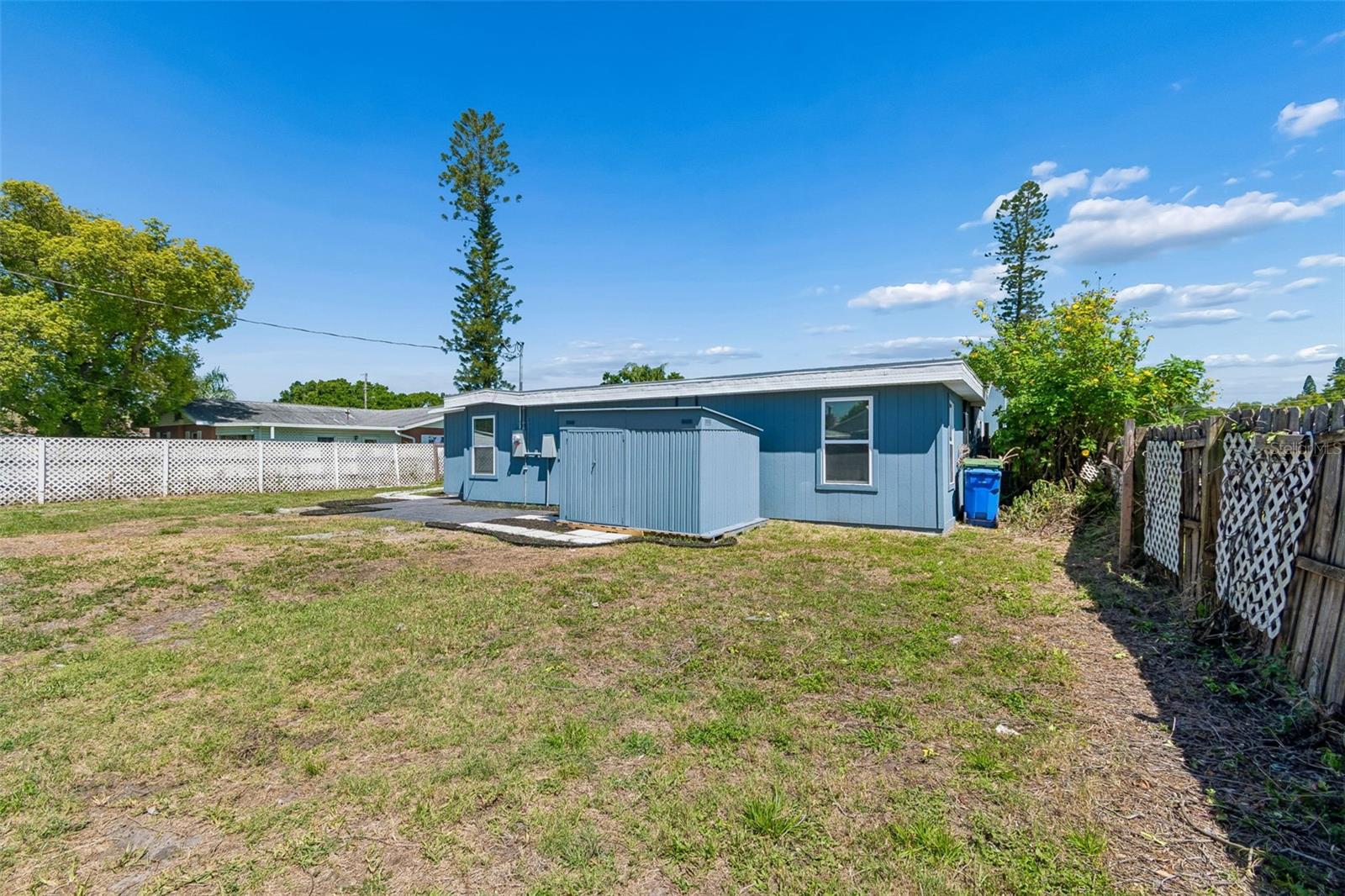 DAHLIA GARDENS - Residential Income