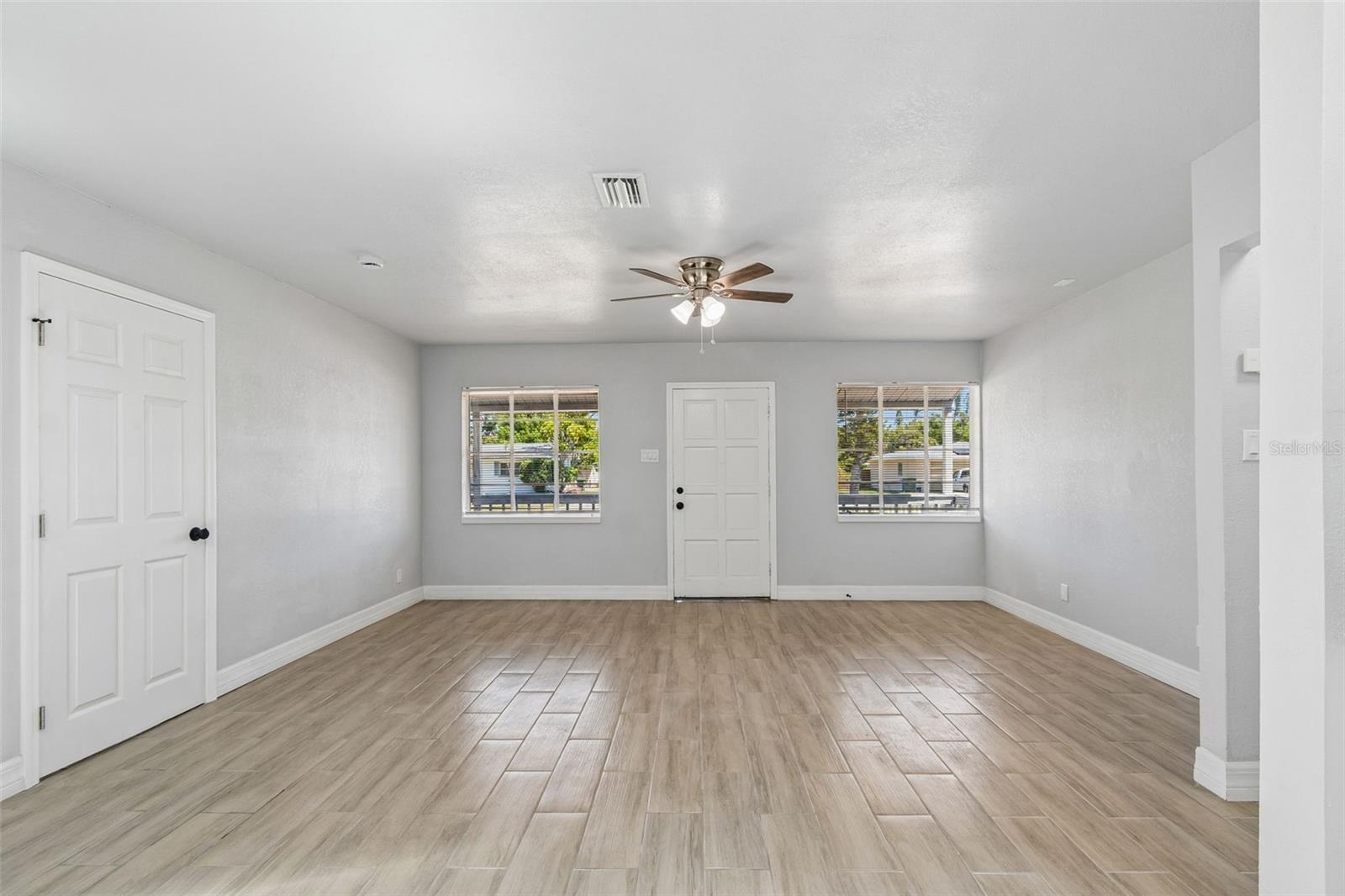 DAHLIA GARDENS - Residential Income