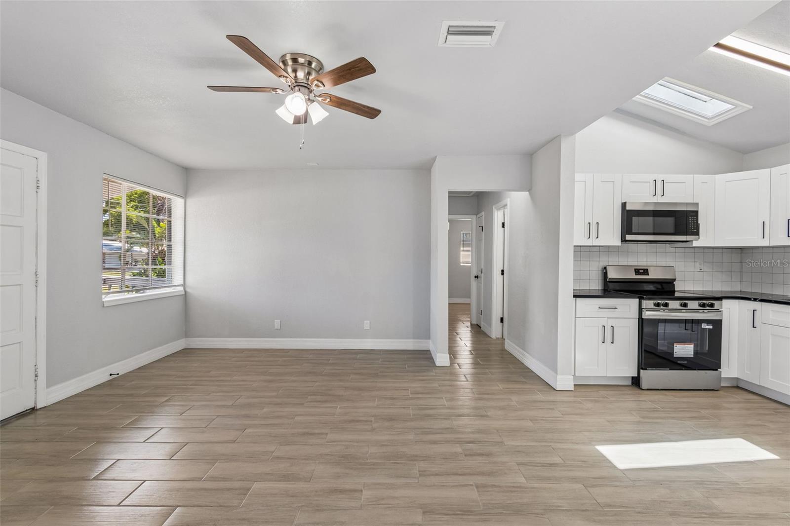 DAHLIA GARDENS - Residential Income