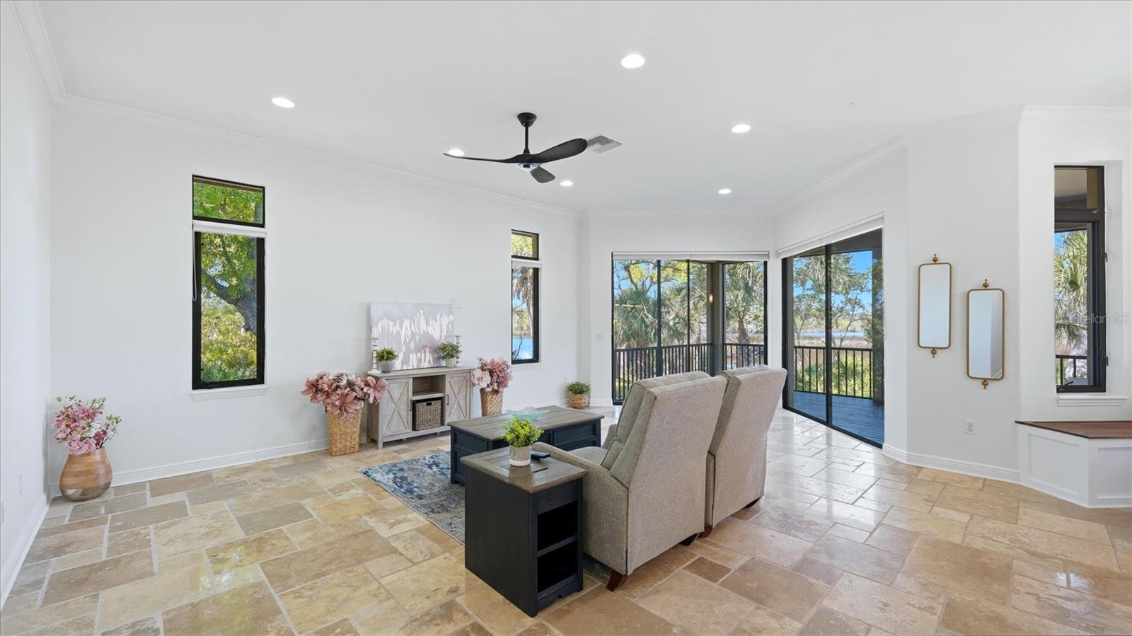 RIVER FOREST - Residential