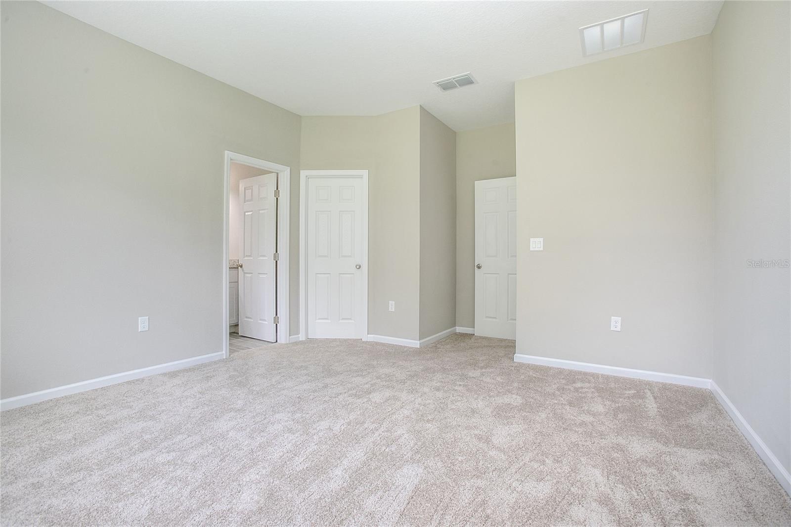 Photo 13 of 21 of 593 FORT SMITH BOULEVARD house