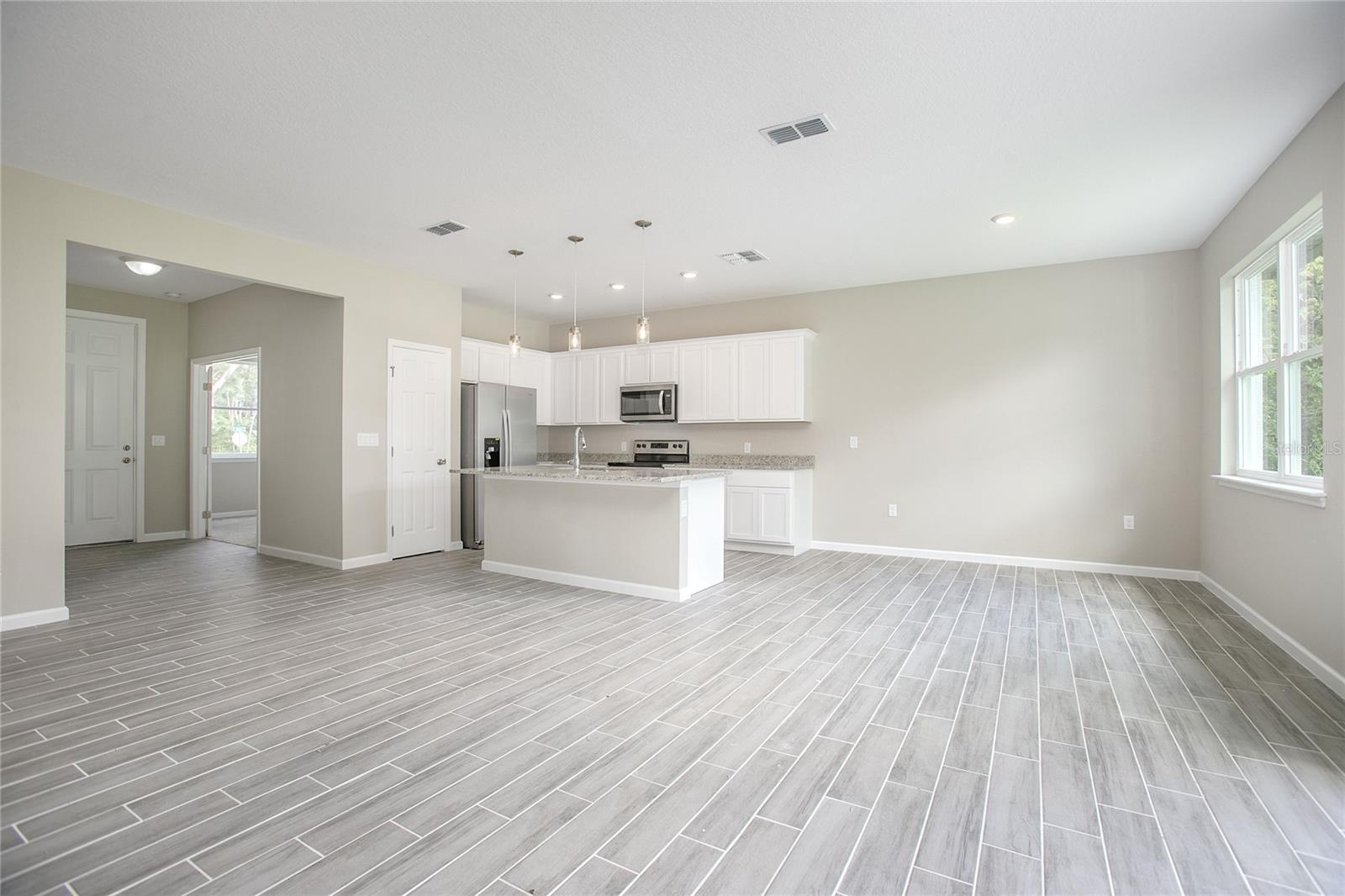 Photo 9 of 21 of 593 FORT SMITH BOULEVARD house