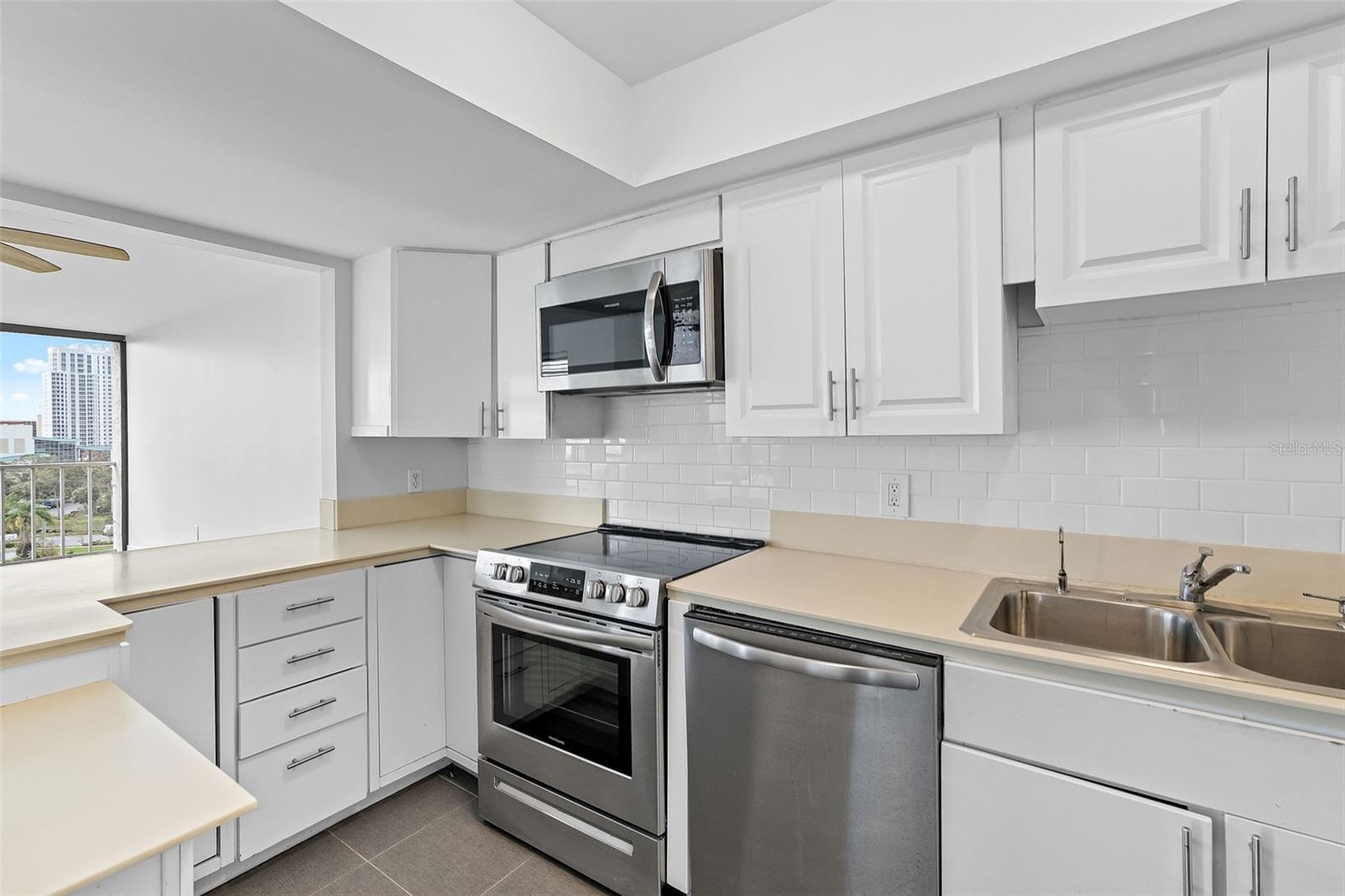 500 N OSCEOLA AVENUE 802