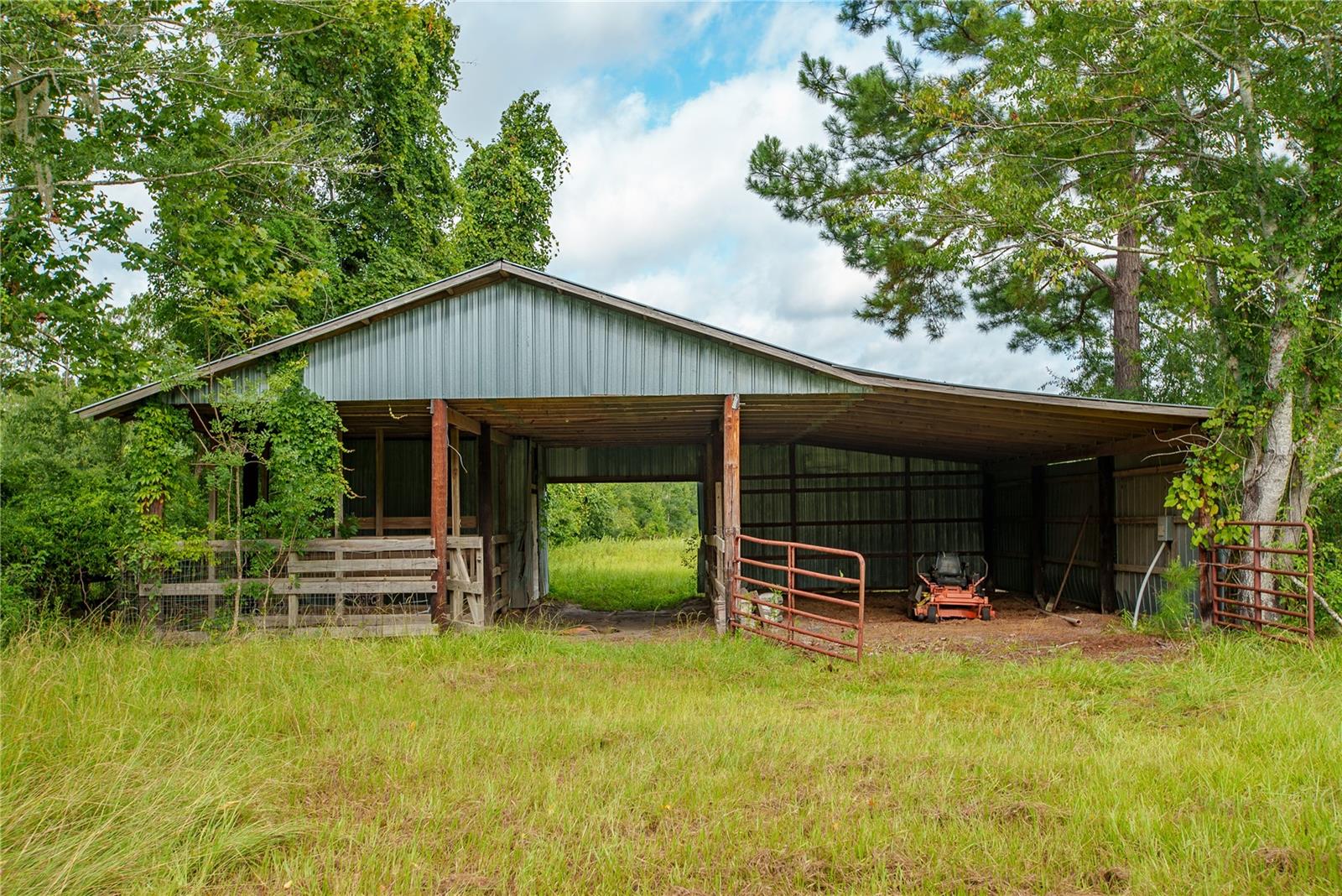 25518 NW COUNTY ROAD 241