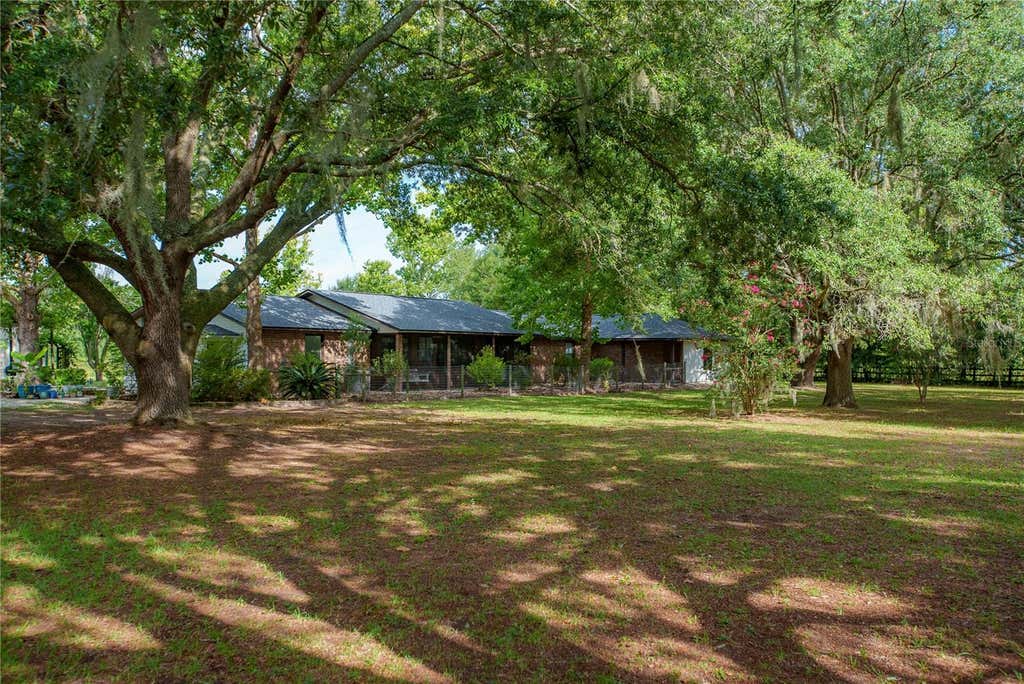 Photo of 25518 NW County Road 241, Alachua, FL 32615 (MLS # GC542009)
