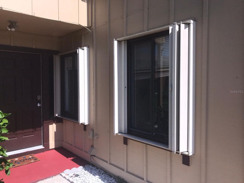 Photo of 112 Oakwood Village Circle, Daytona Beach, FL 32119 (MLS # S5143588)