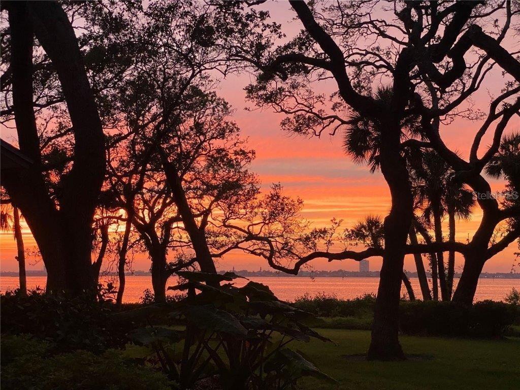 SHORELAND WOODS SUB - Residential