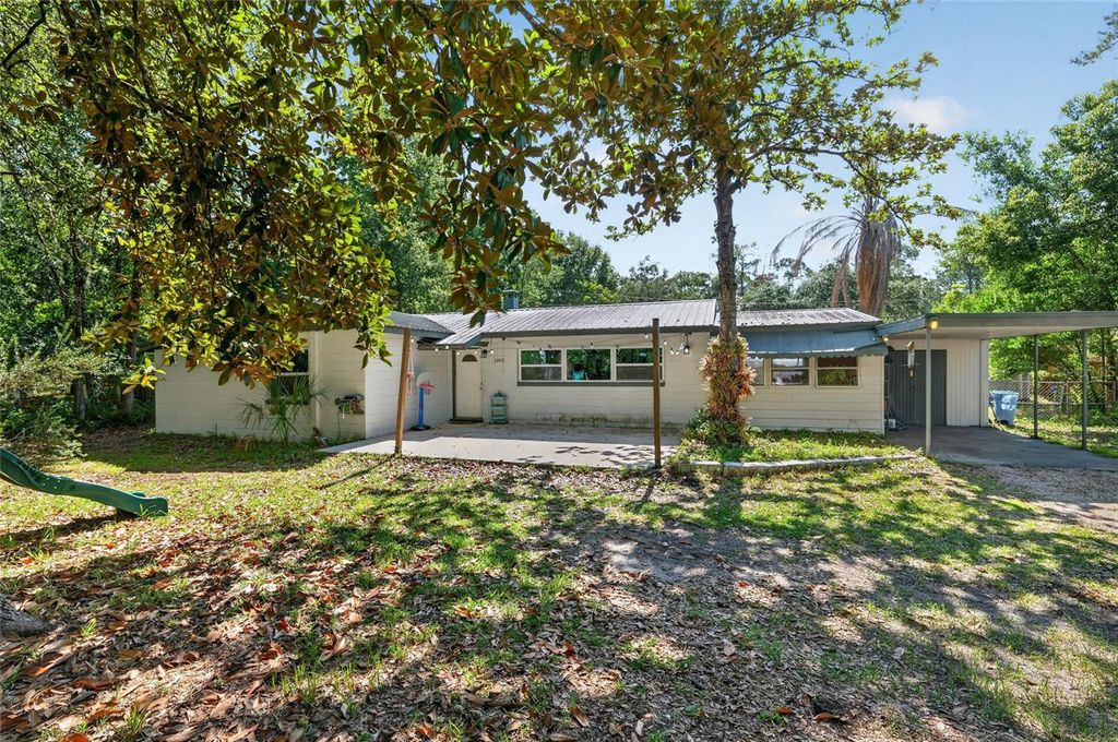 Photo of 1805 NE 6th Terrace, Gainesville, FL 32609 (MLS # GC541889)