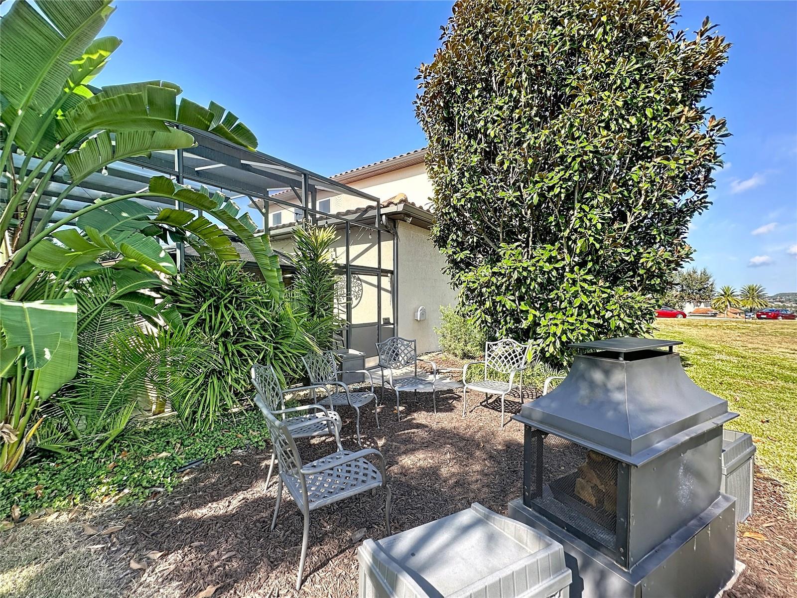 BELLA LAGO - Residential