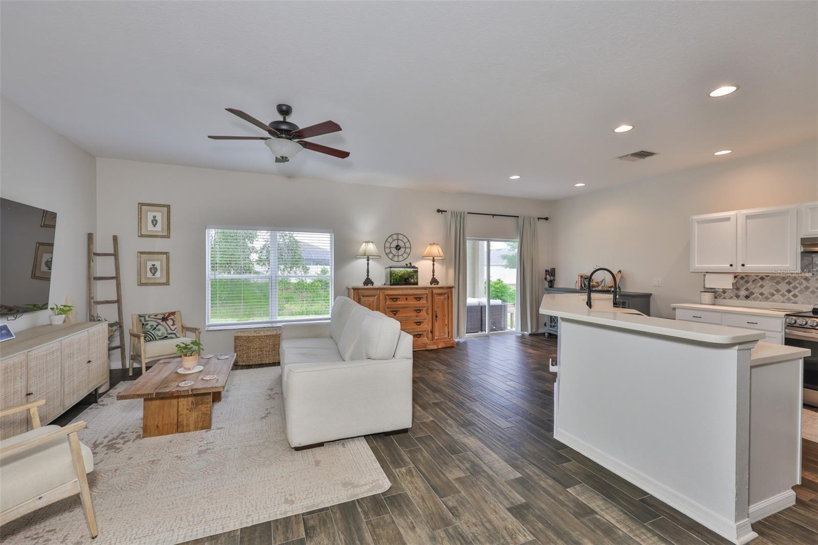 1129 EMERALD HILL WAY