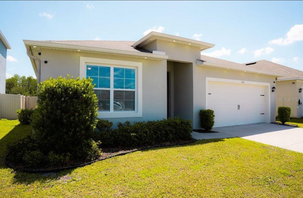 Photo of 1315 Fox Squirrel Drive, Davenport, FL 33897 (MLS # S5148920)