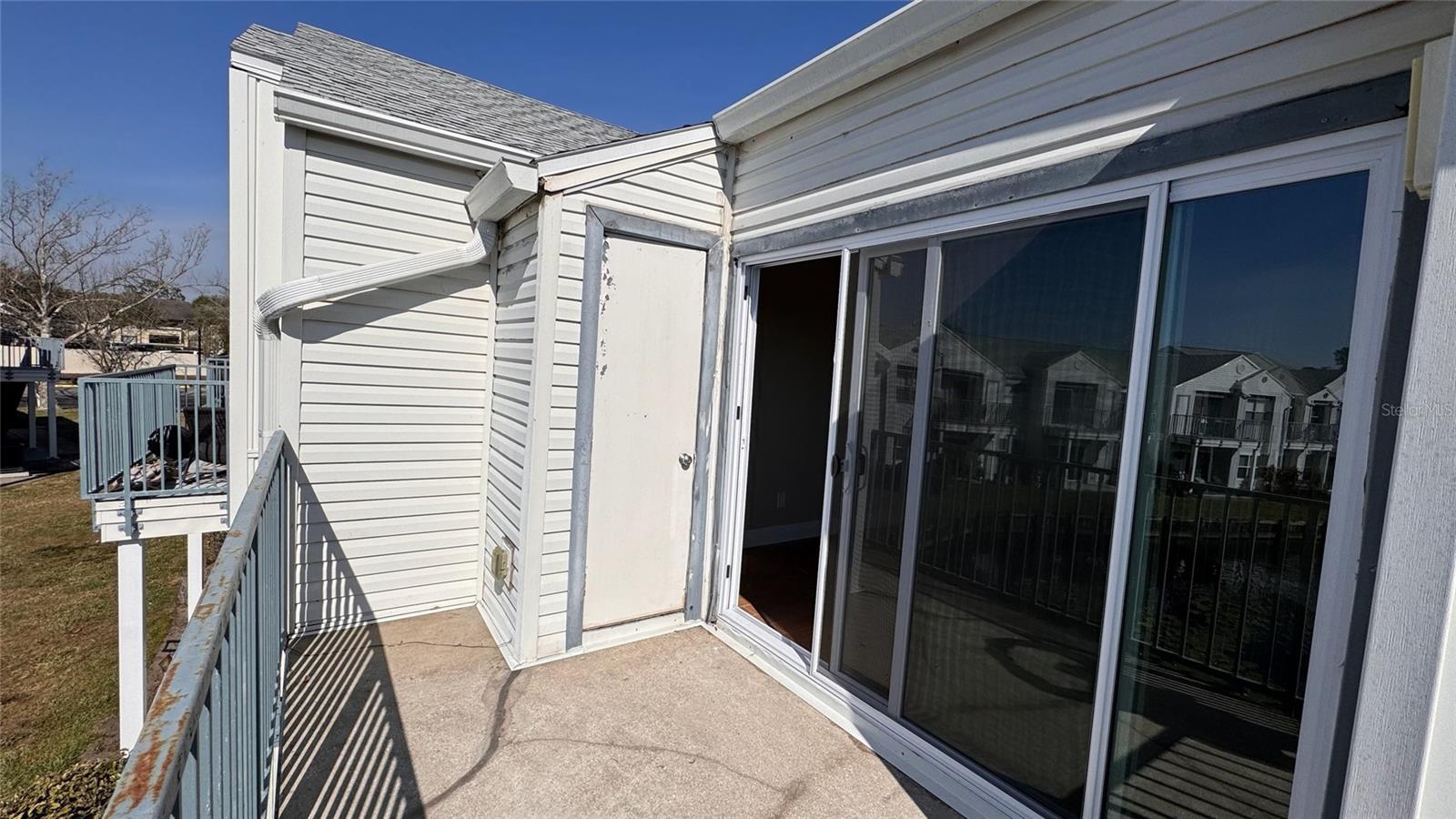 DOCKSIDE CONDO - Residential