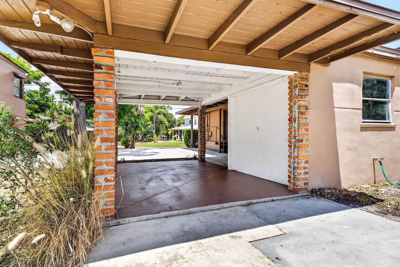 BUFFALO HEIGHTS - Residential Lease