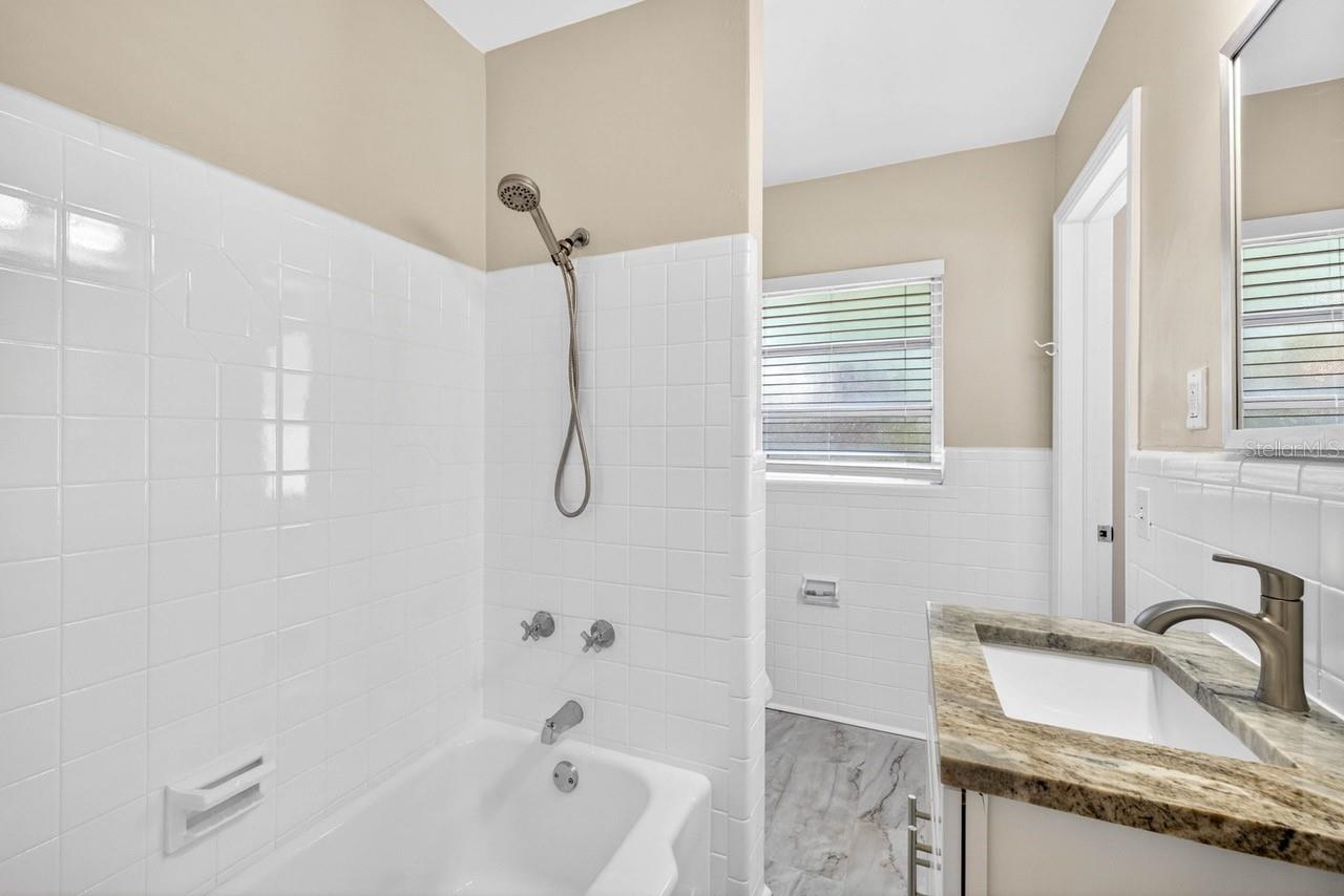 BUFFALO HEIGHTS - Residential Lease