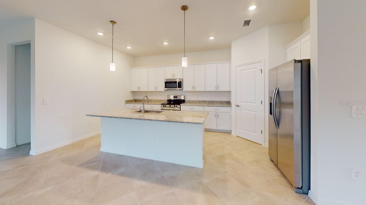 BISCAYNE LNDG NORTH - Residential Lease