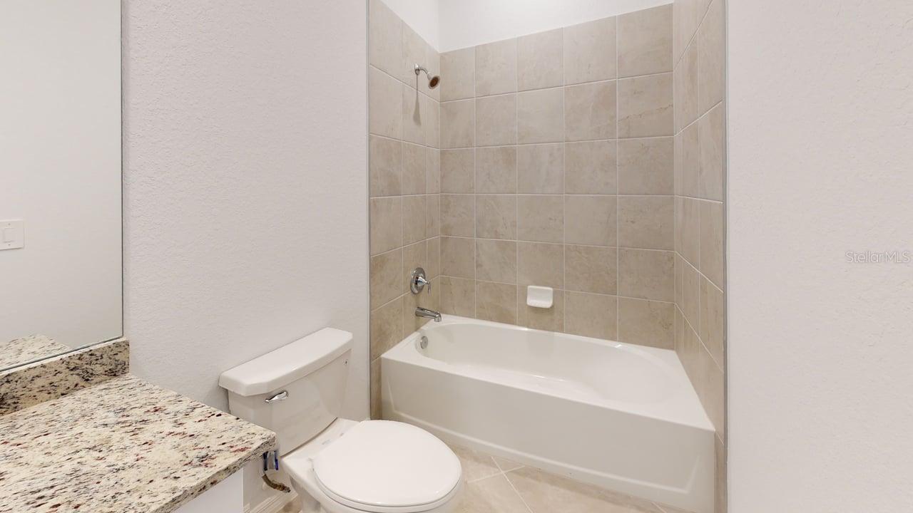 BISCAYNE LNDG NORTH - Residential Lease